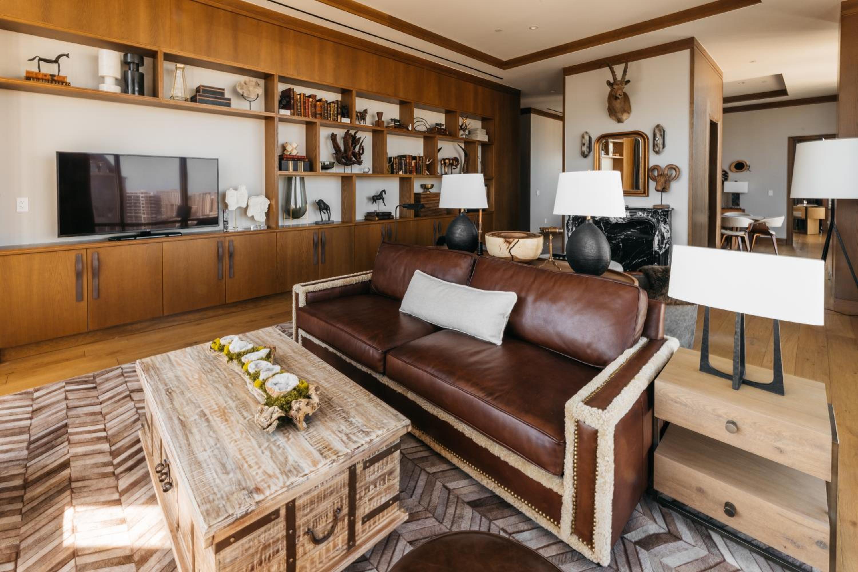 Superior King Suite - Photo 11