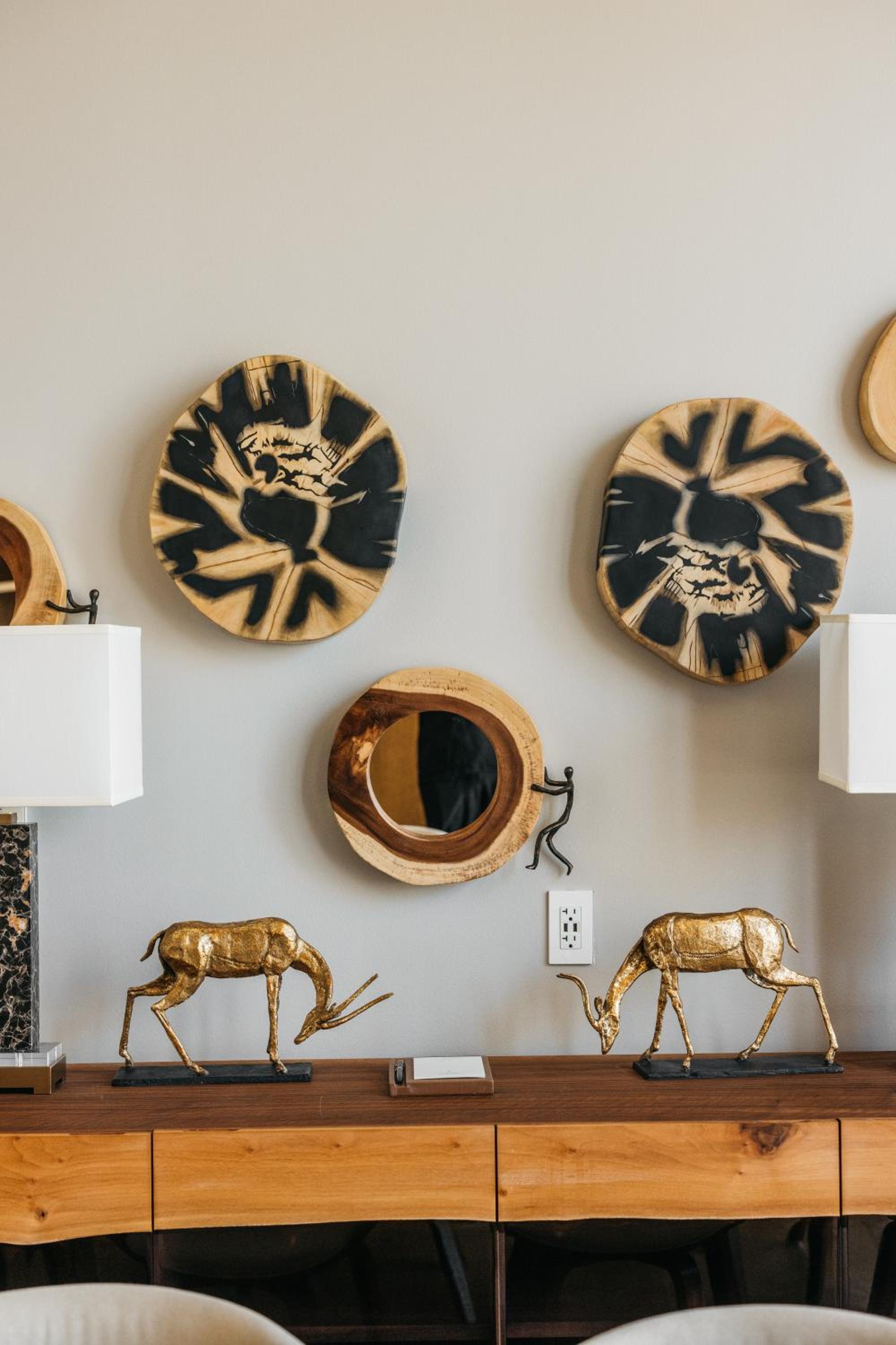 Superior King Suite - Photo 16