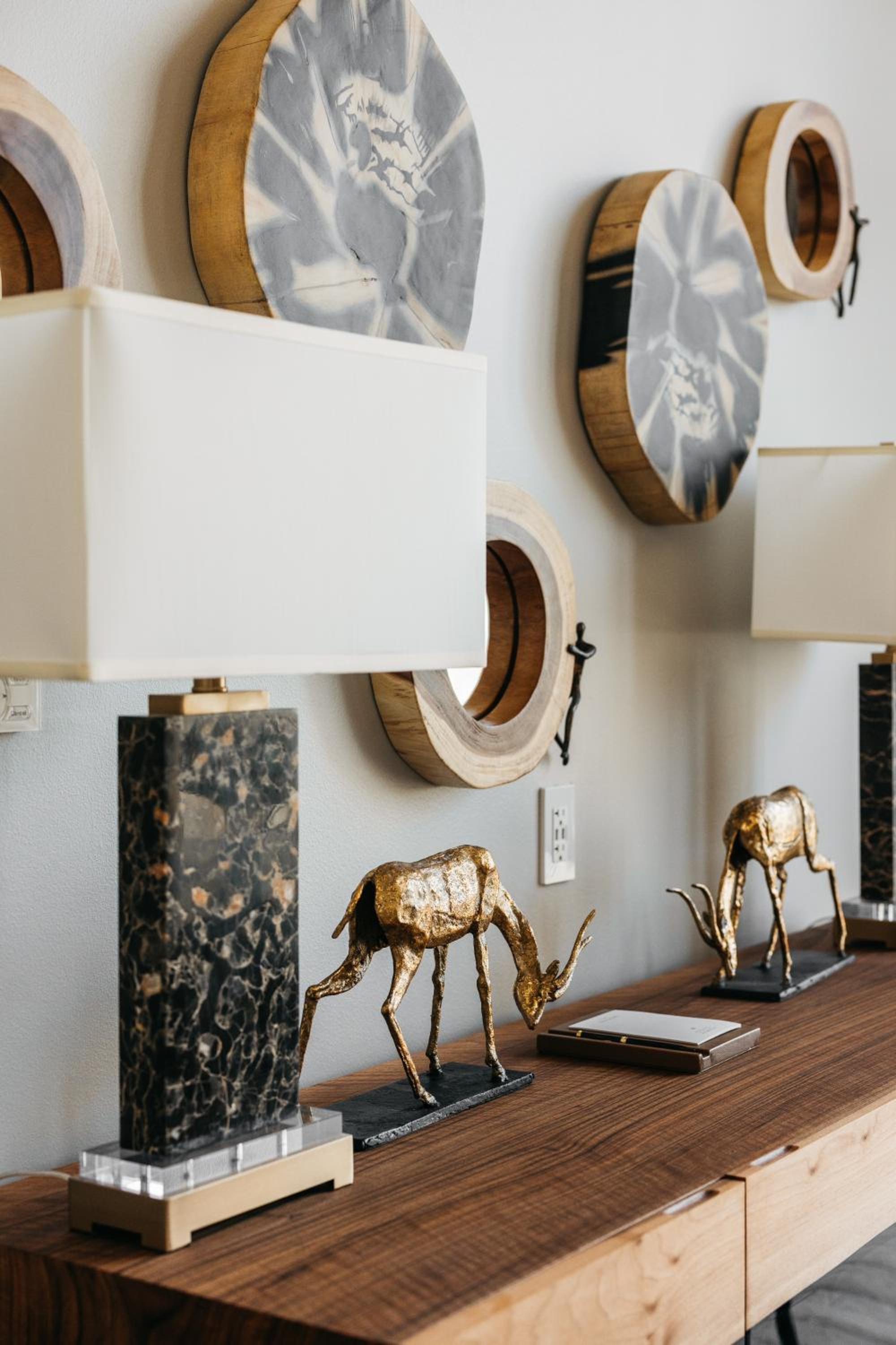 Superior King Suite - Photo 18