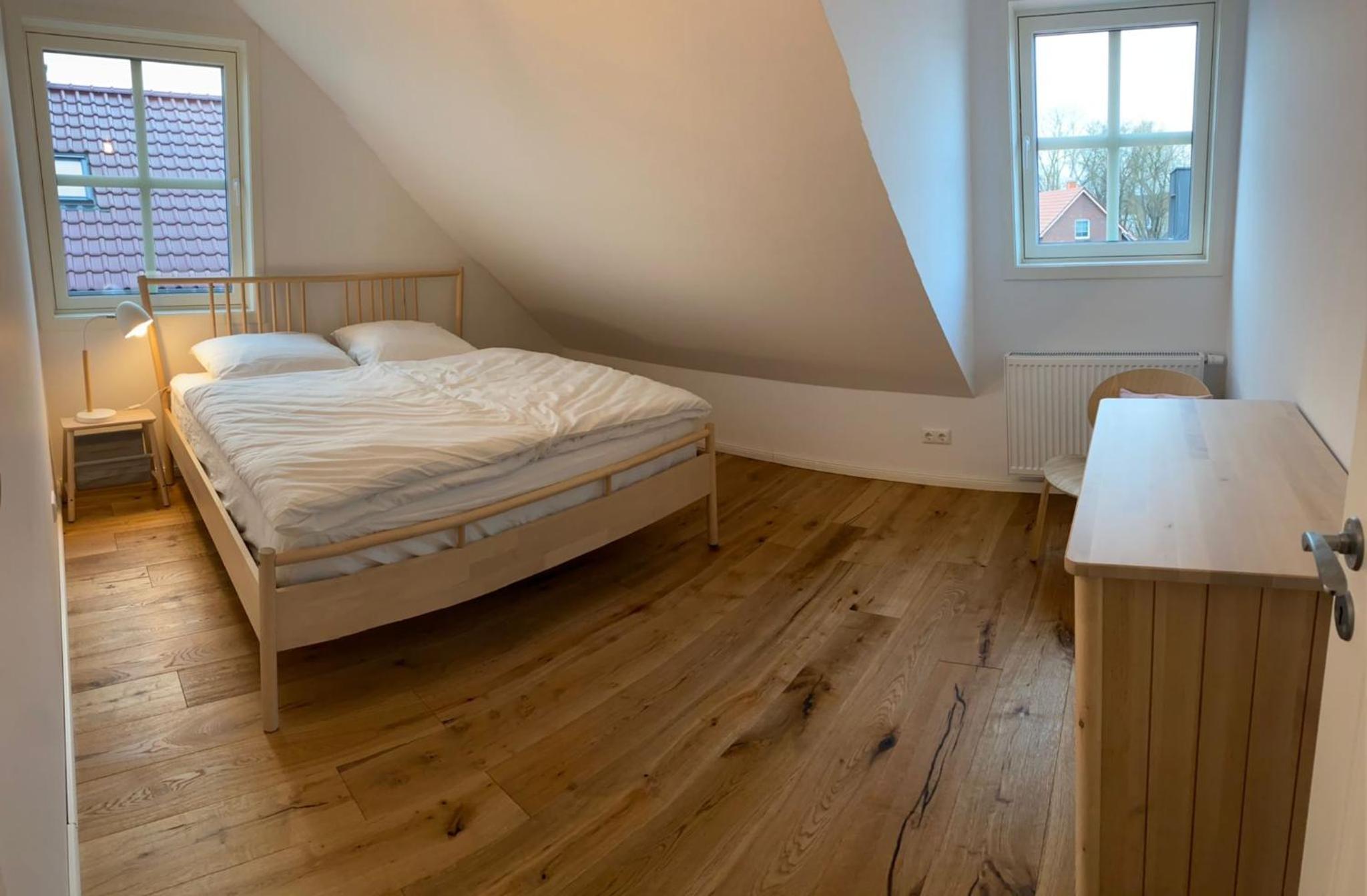 Four-Bedroom House photo 3