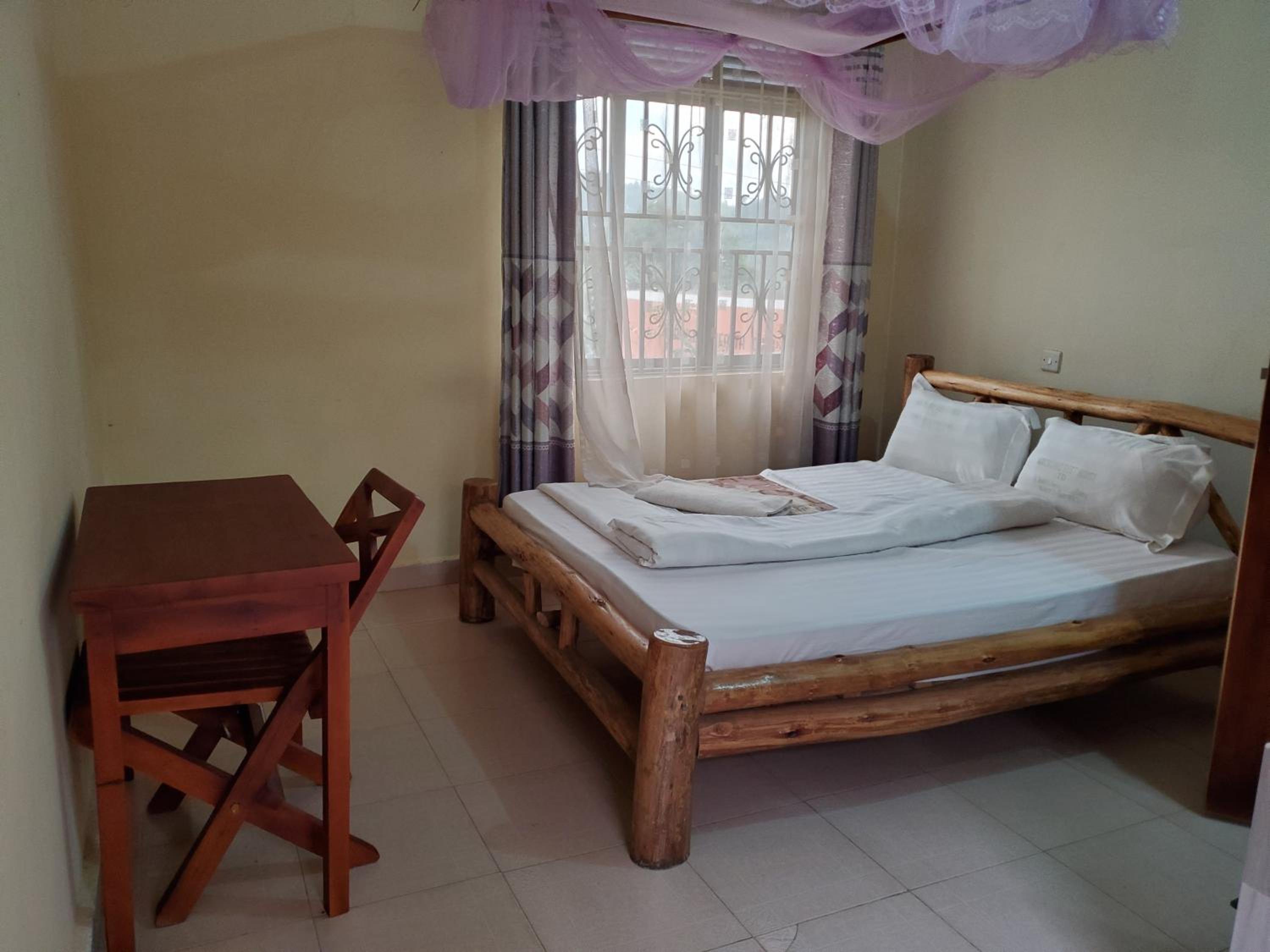 Deluxe King Room photo 1