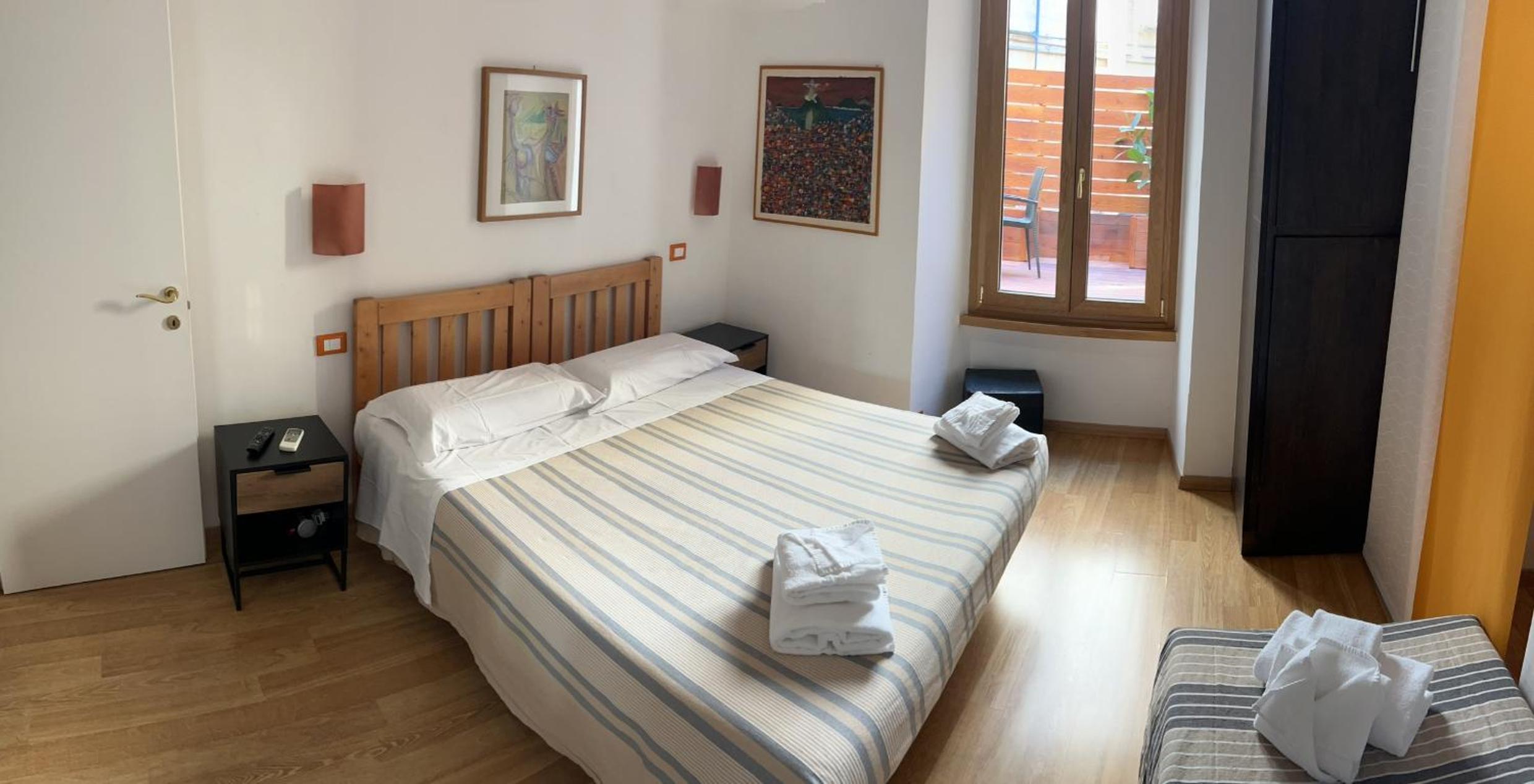 Deluxe Room (2 Adults + 1 Child) photo 2
