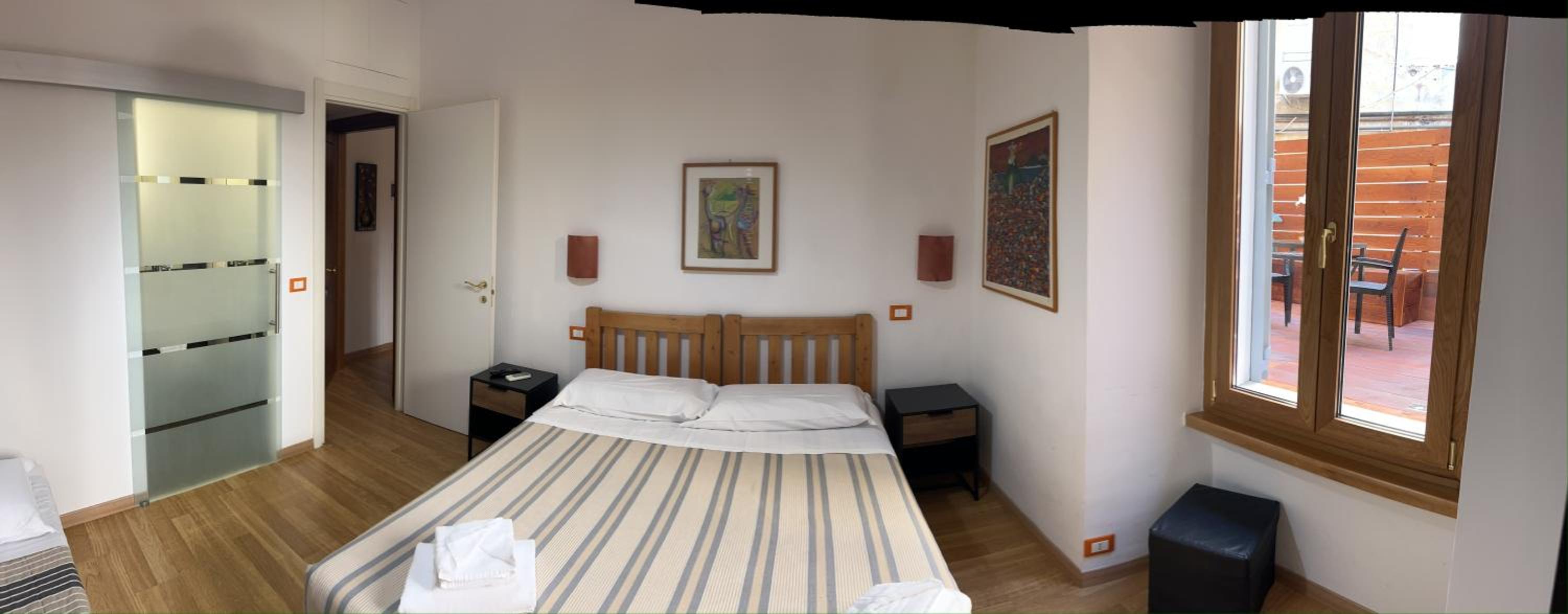 Deluxe Room (2 Adults + 1 Child) photo 1