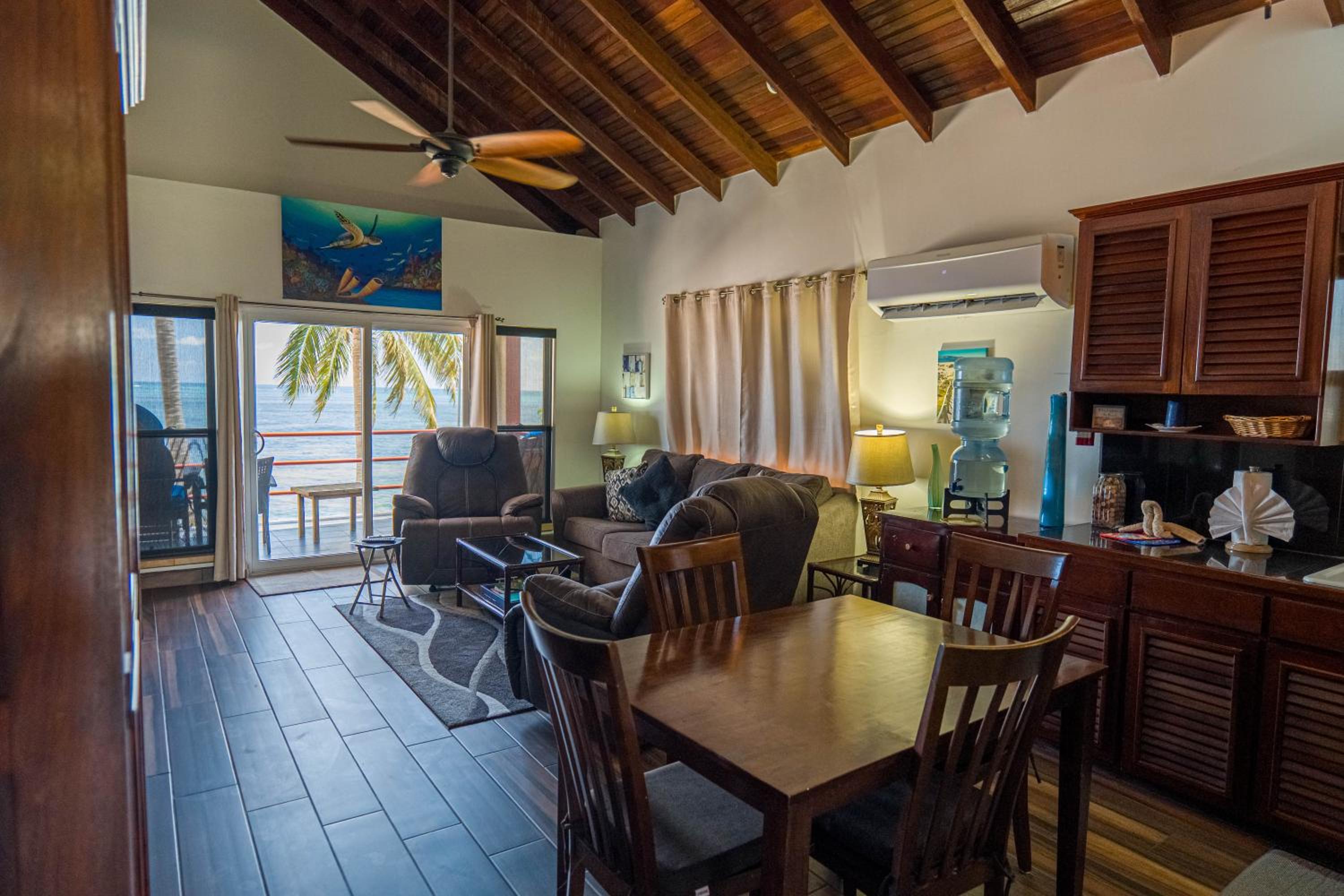 Deluxe Suite with Sea View