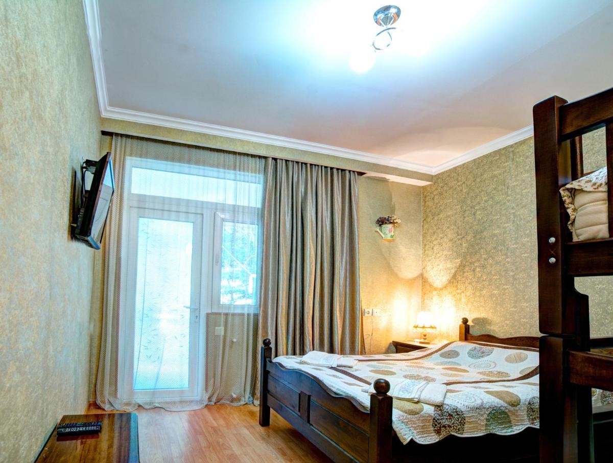 Family Room with Balcony photo 1
