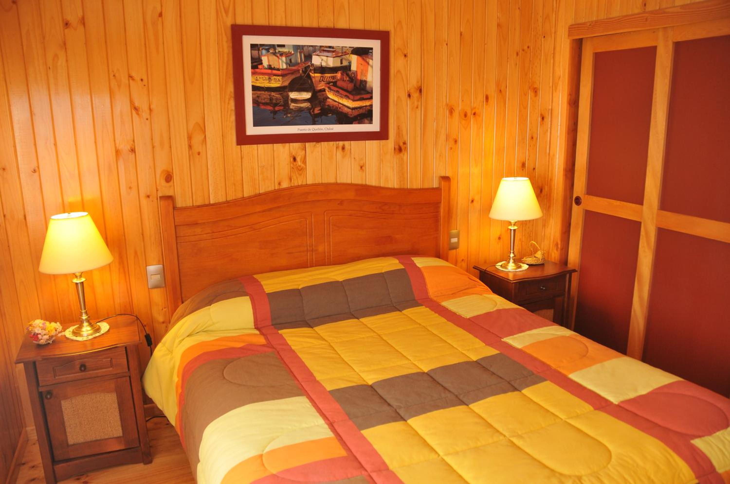 Superior Bungalow photo 1