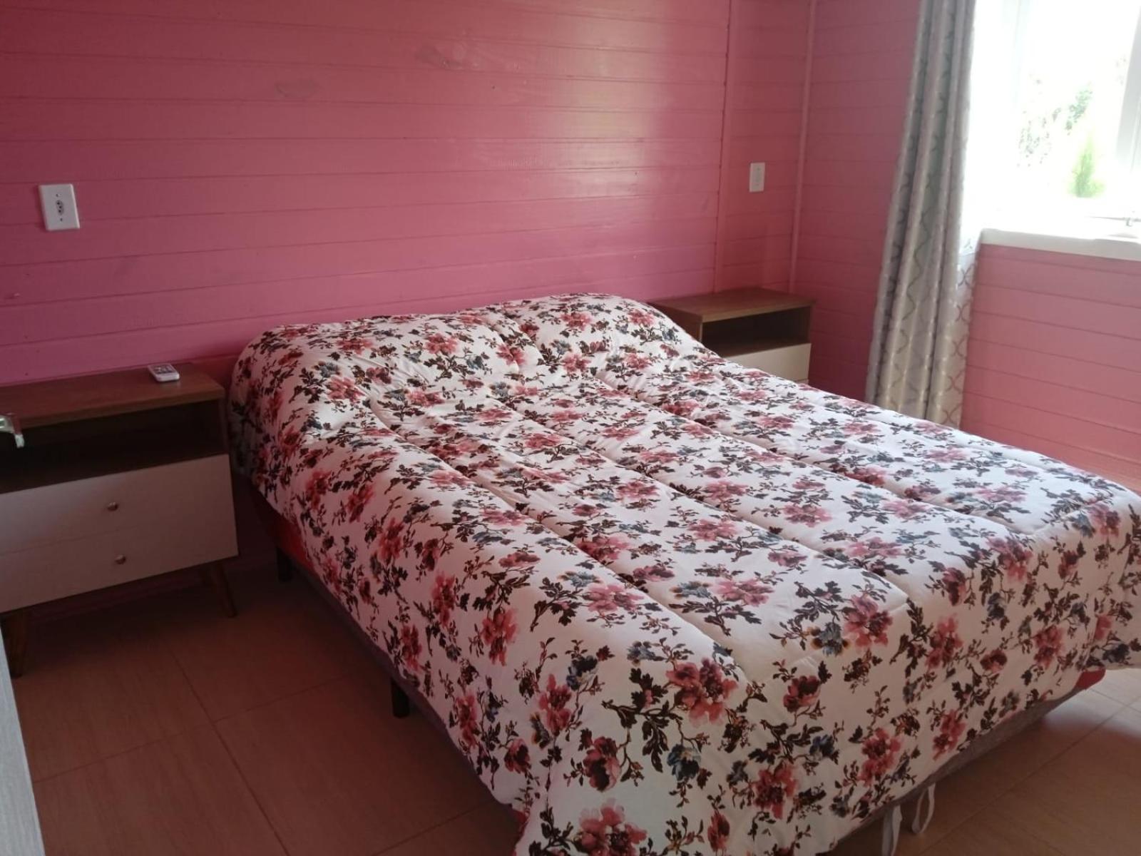 Two-Bedroom House photo 3