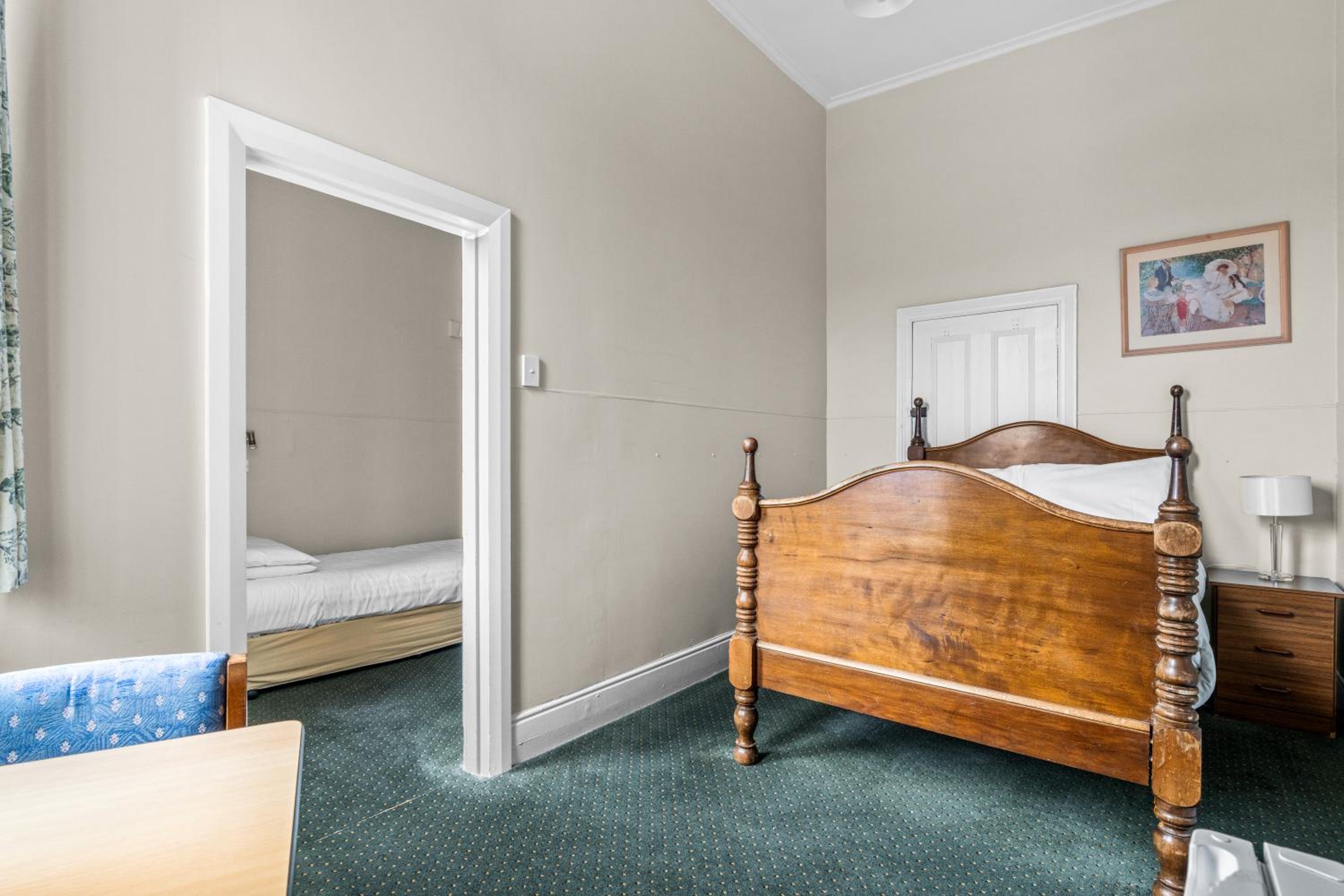 Triple Room with Private Bathroom photo 1