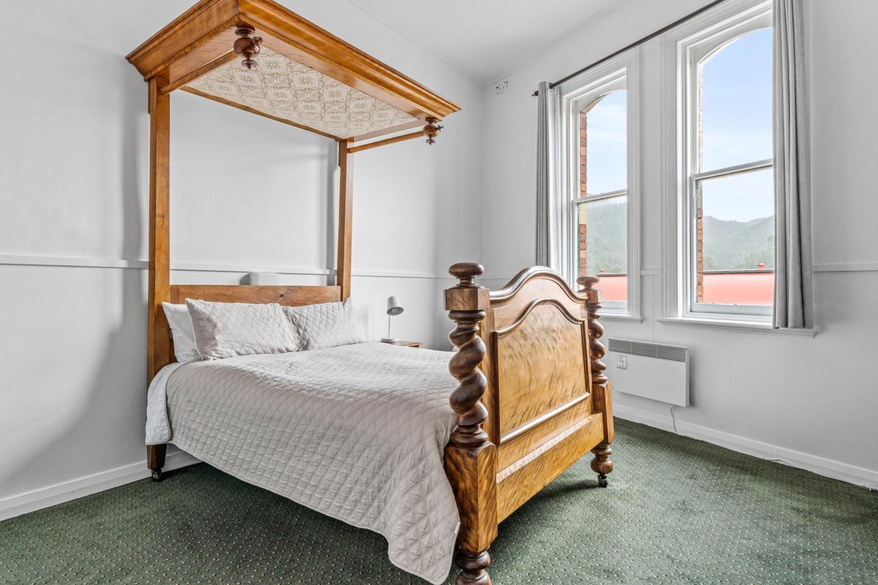 Double Room with Private Bathroom photo 1