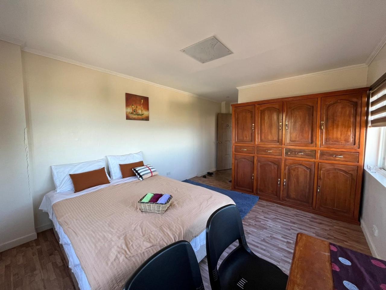 Quadruple Room with Private Bathroom photo 2