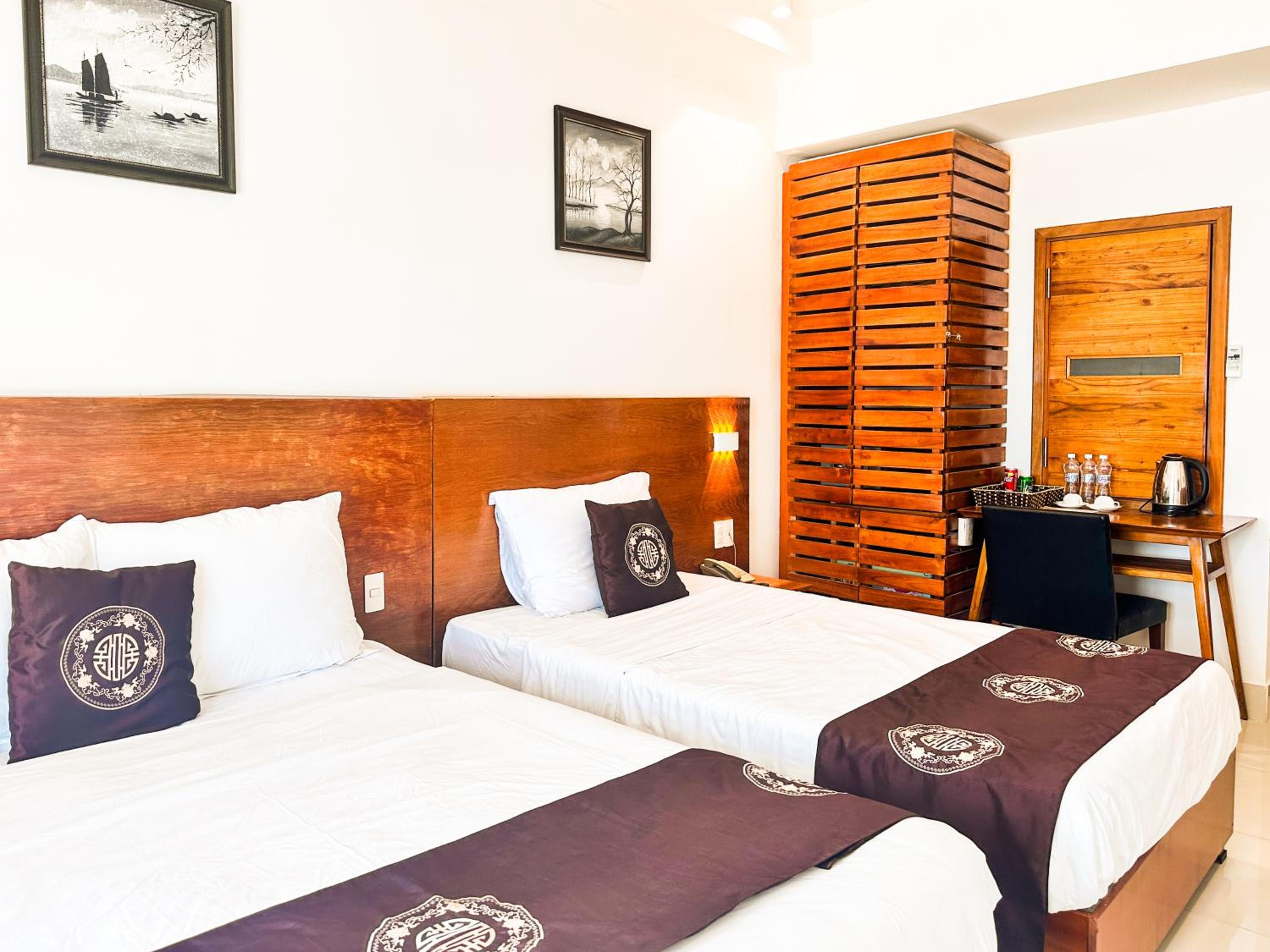 Standard Triple Room With Sea View