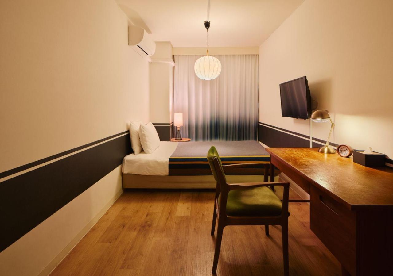 Small Double Room with Shared Bathroom