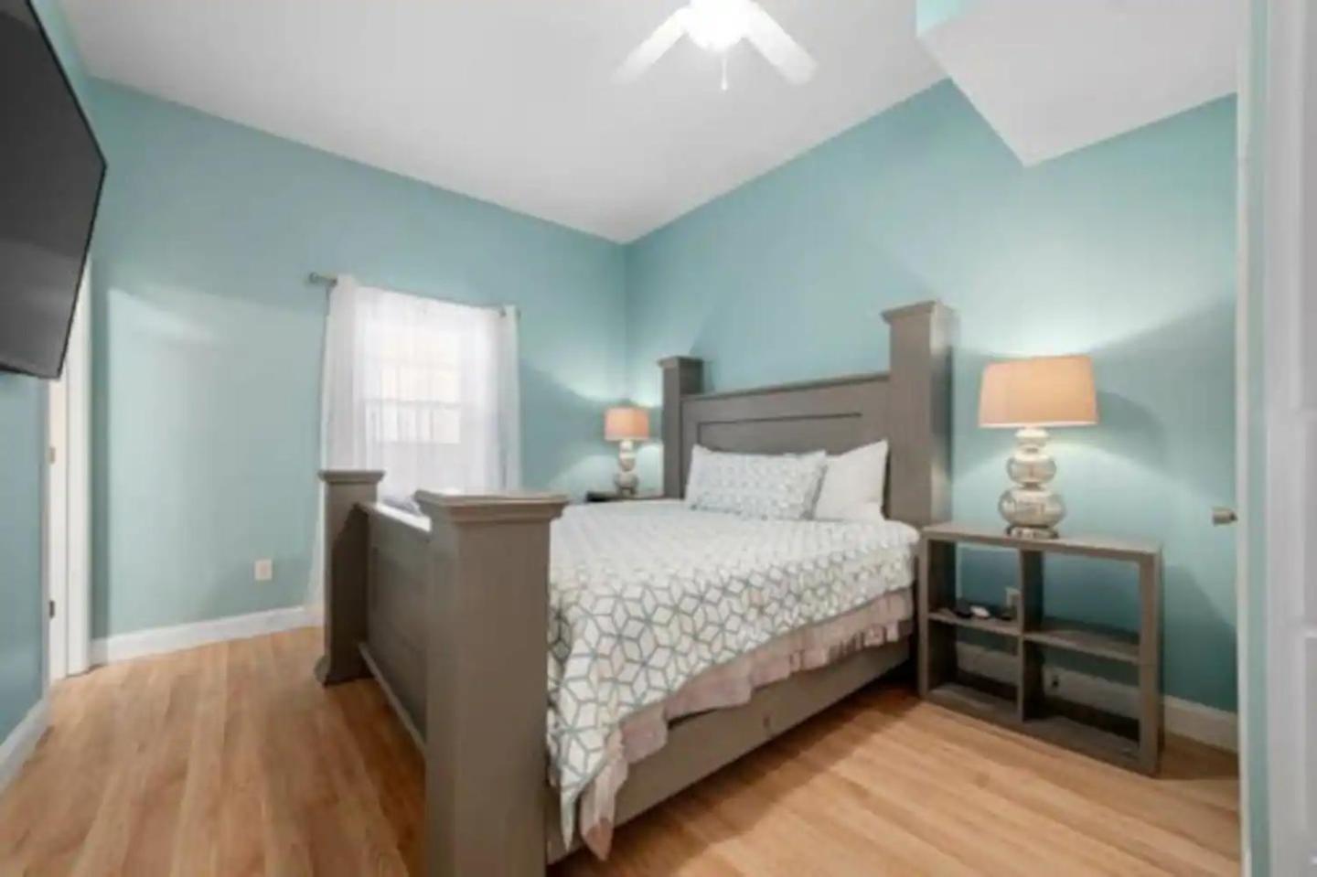 Four-Bedroom House photo 1
