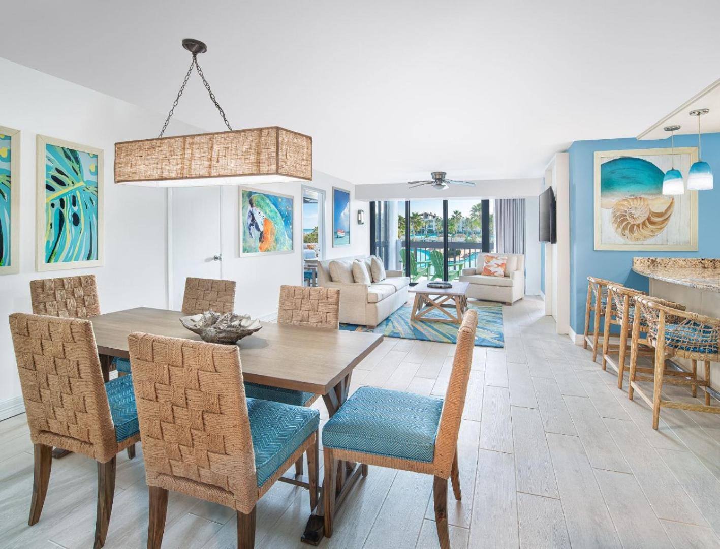 Two Bedroom Condo (King and Queen) with Ocean View - Photo 2