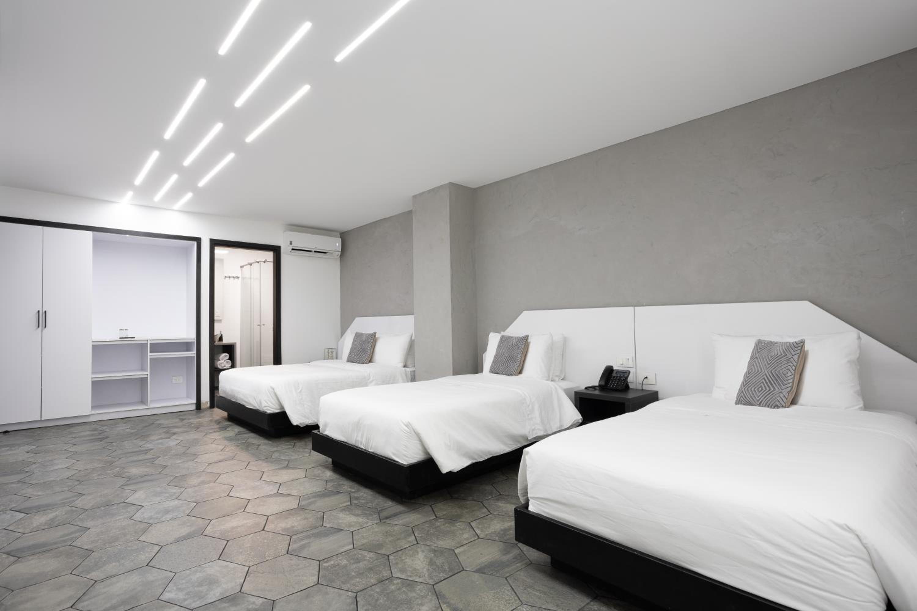 Premium Quadruple Room