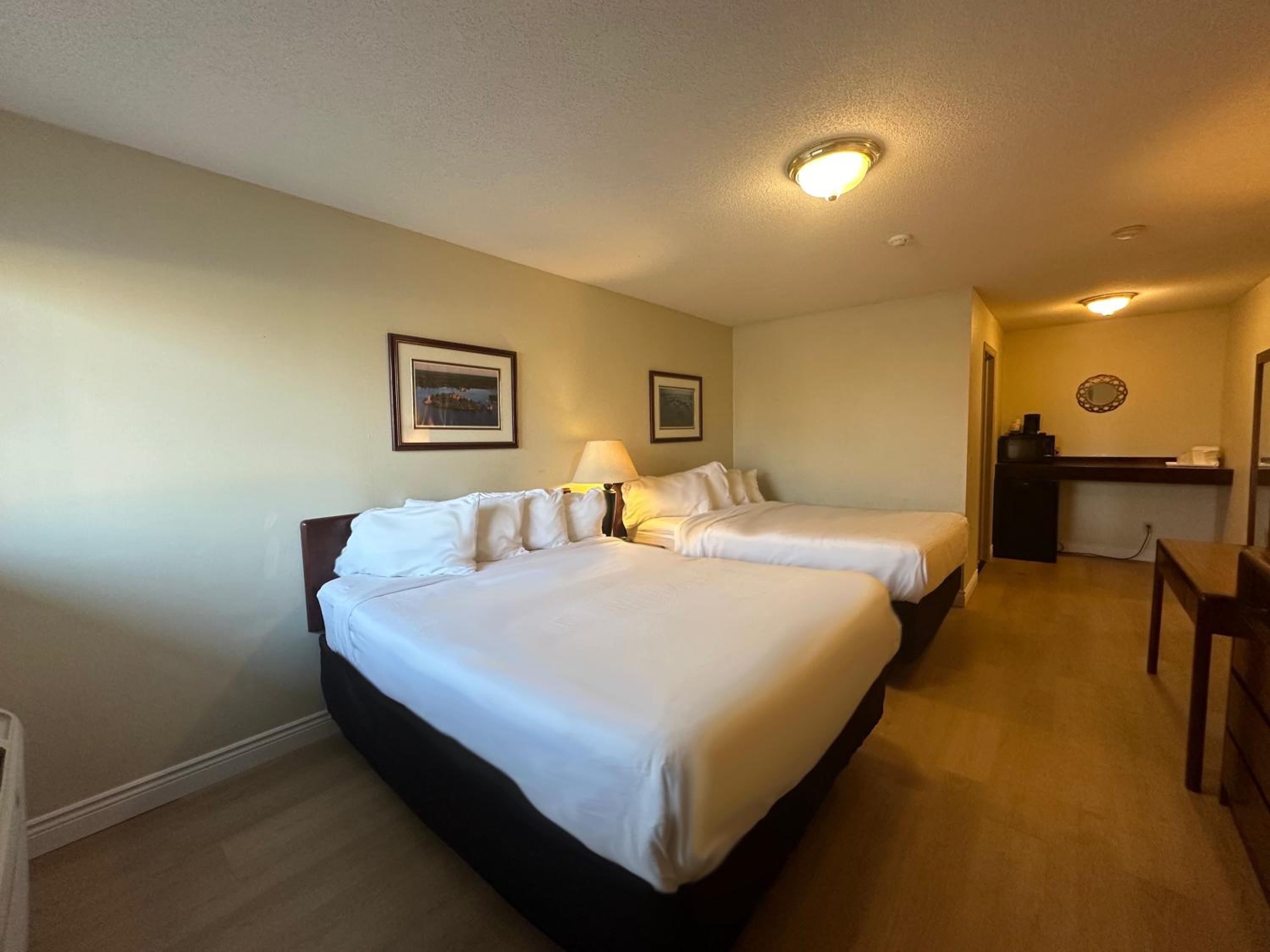 Standard Queen Room - Photo 1