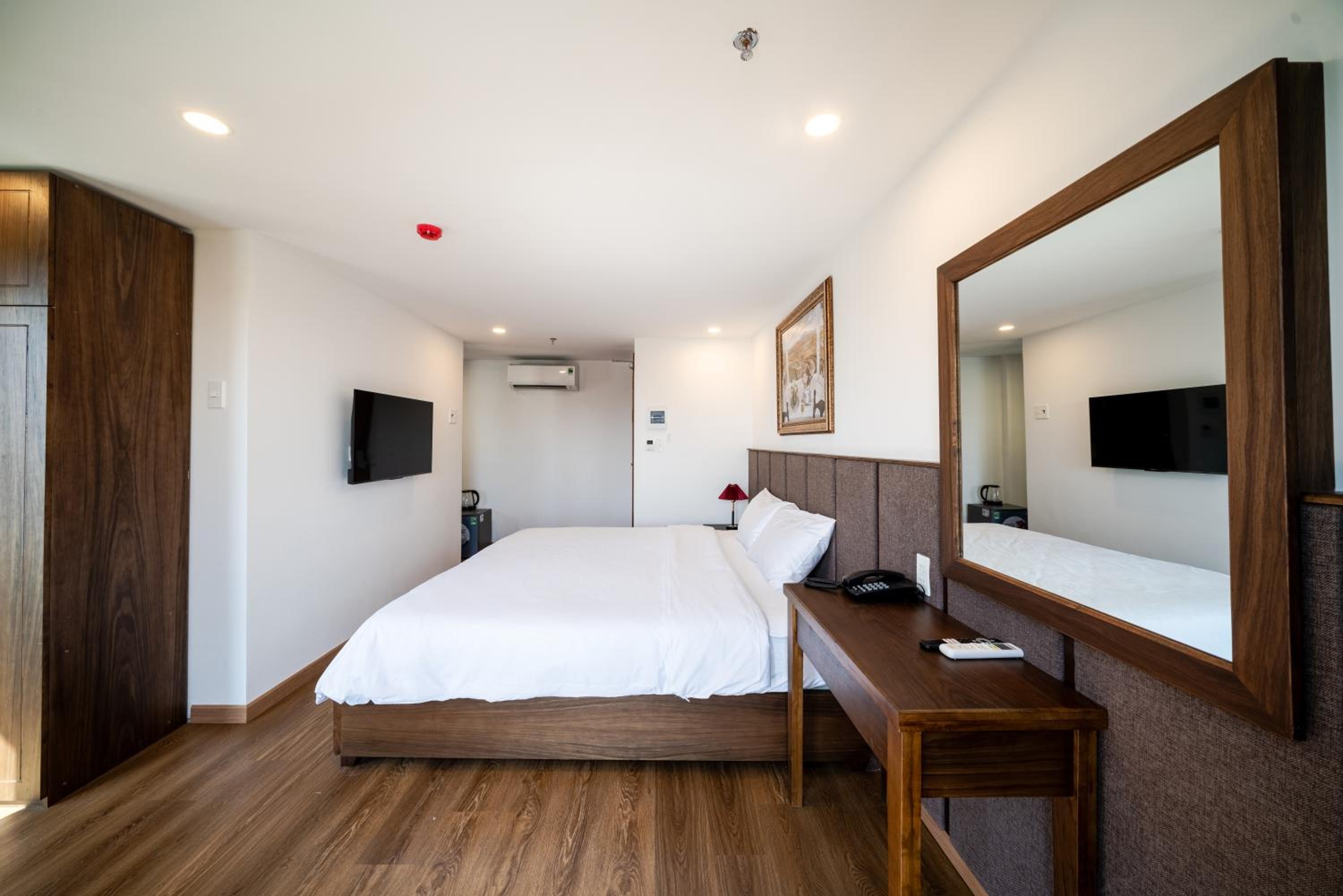 Deluxe Double Room - Photo 1