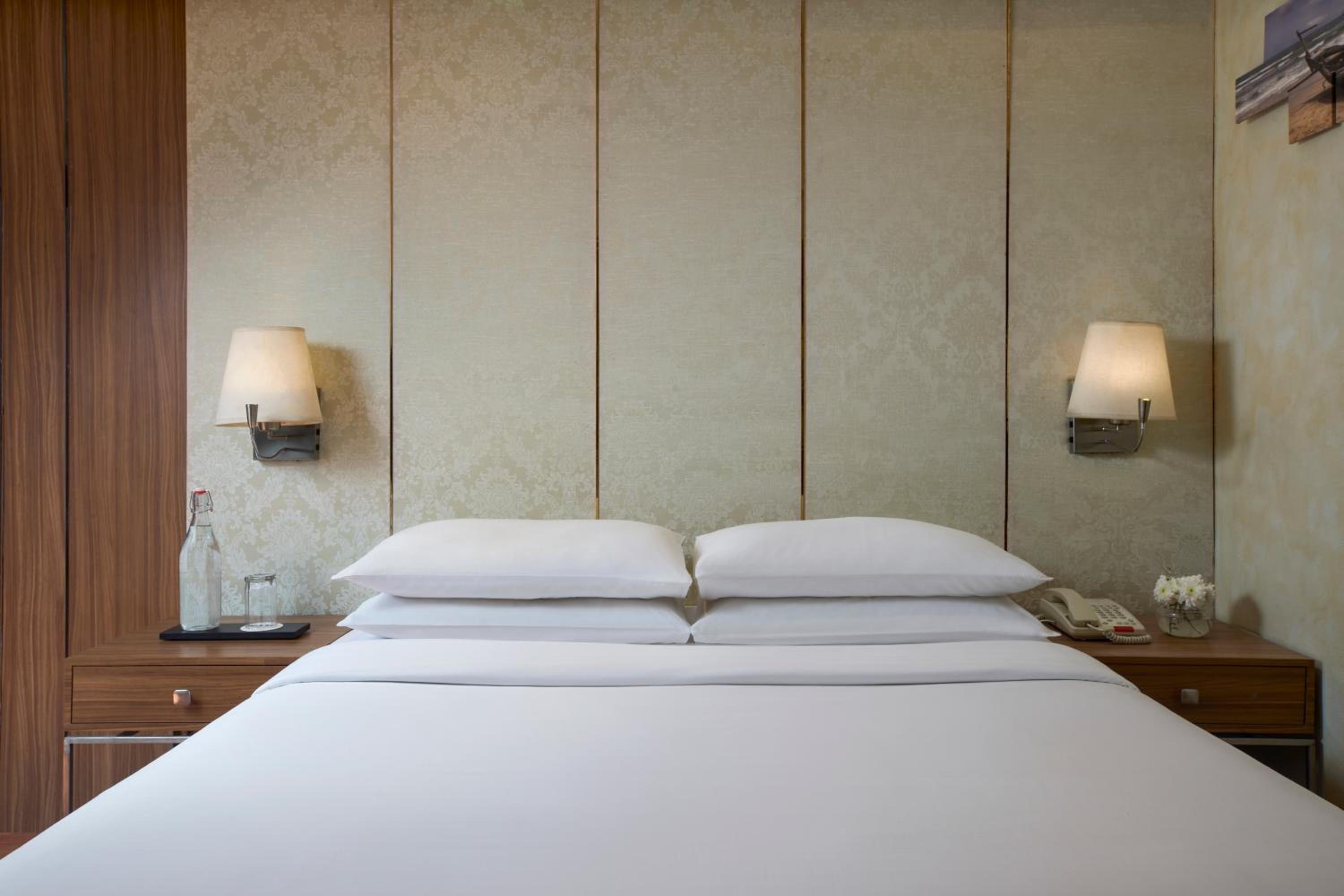 Standard Cozy Room - 10% Discount on Food & Beverages and Laundry - Welcome Drink on Arrival - Photo 4