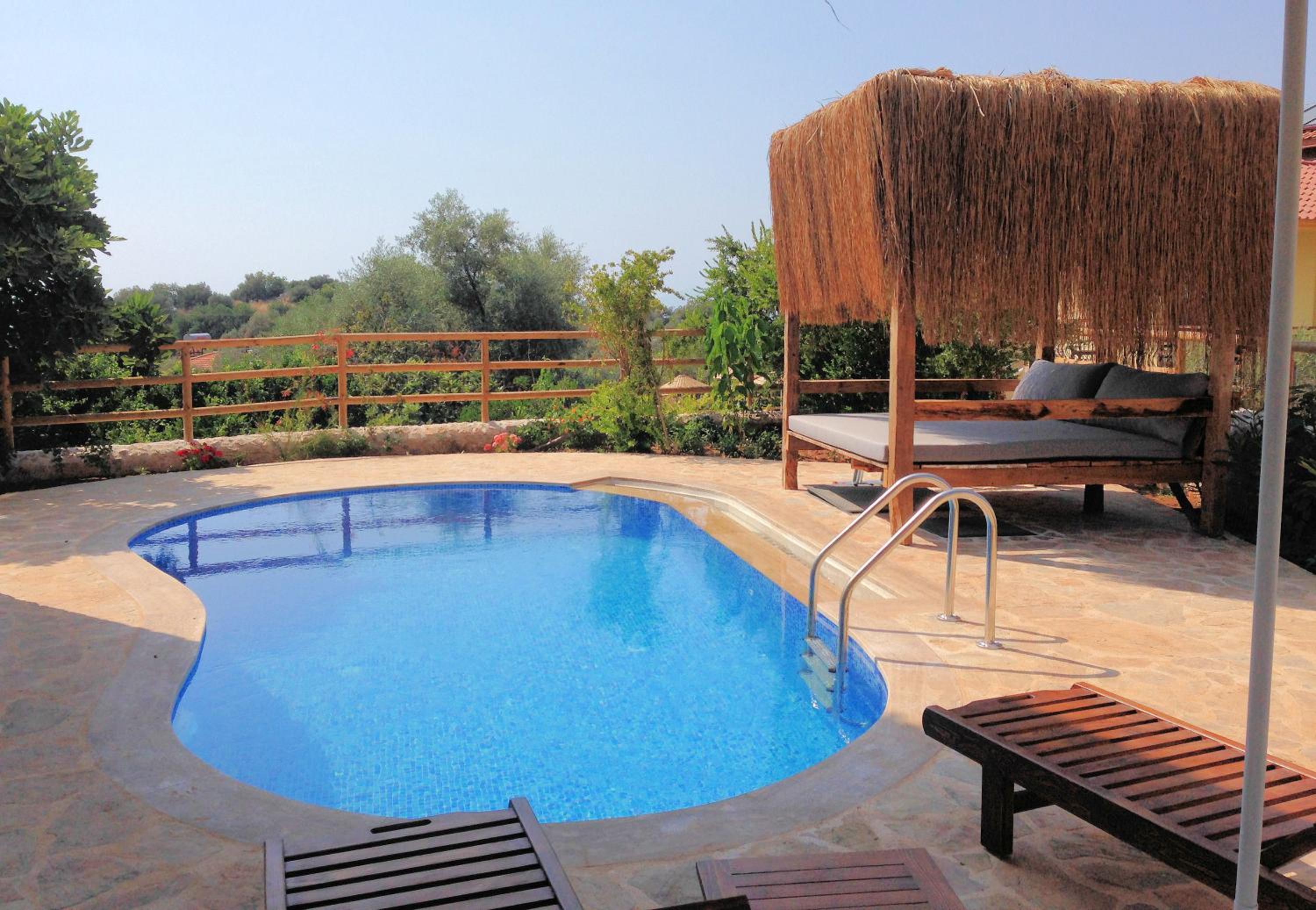 Villa with Private Pool & Jacuzzi - Photo 15