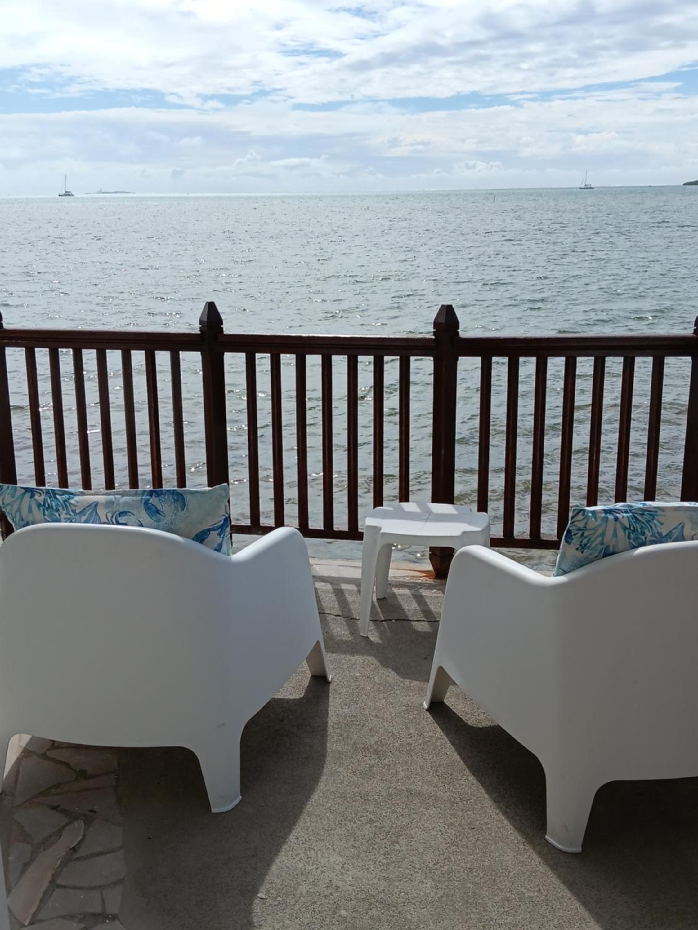 Oceanfront Deluxe Double Room  photo 1