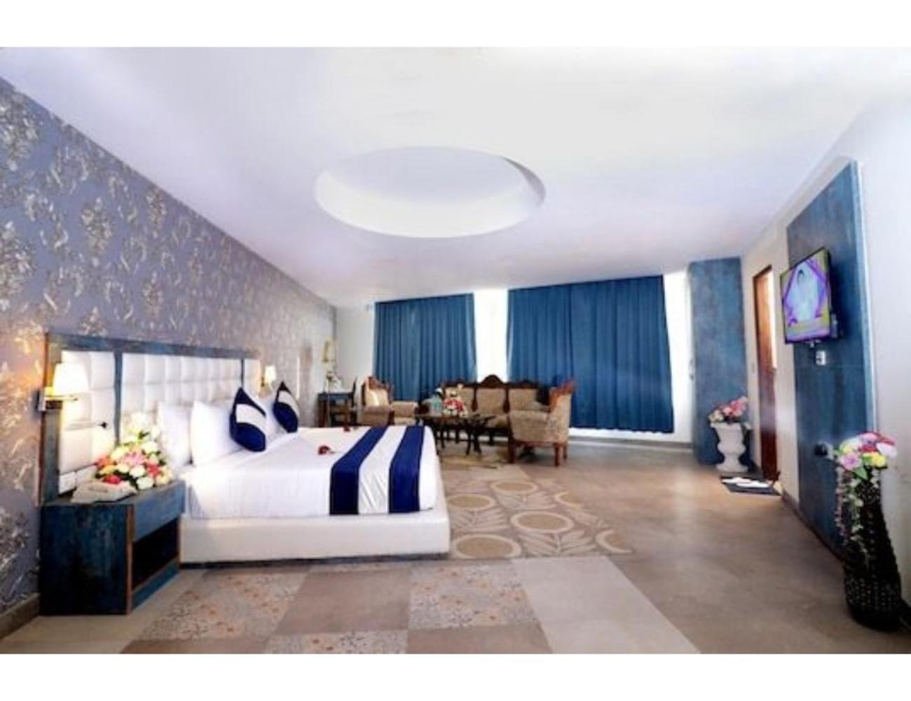 Suite photo 1