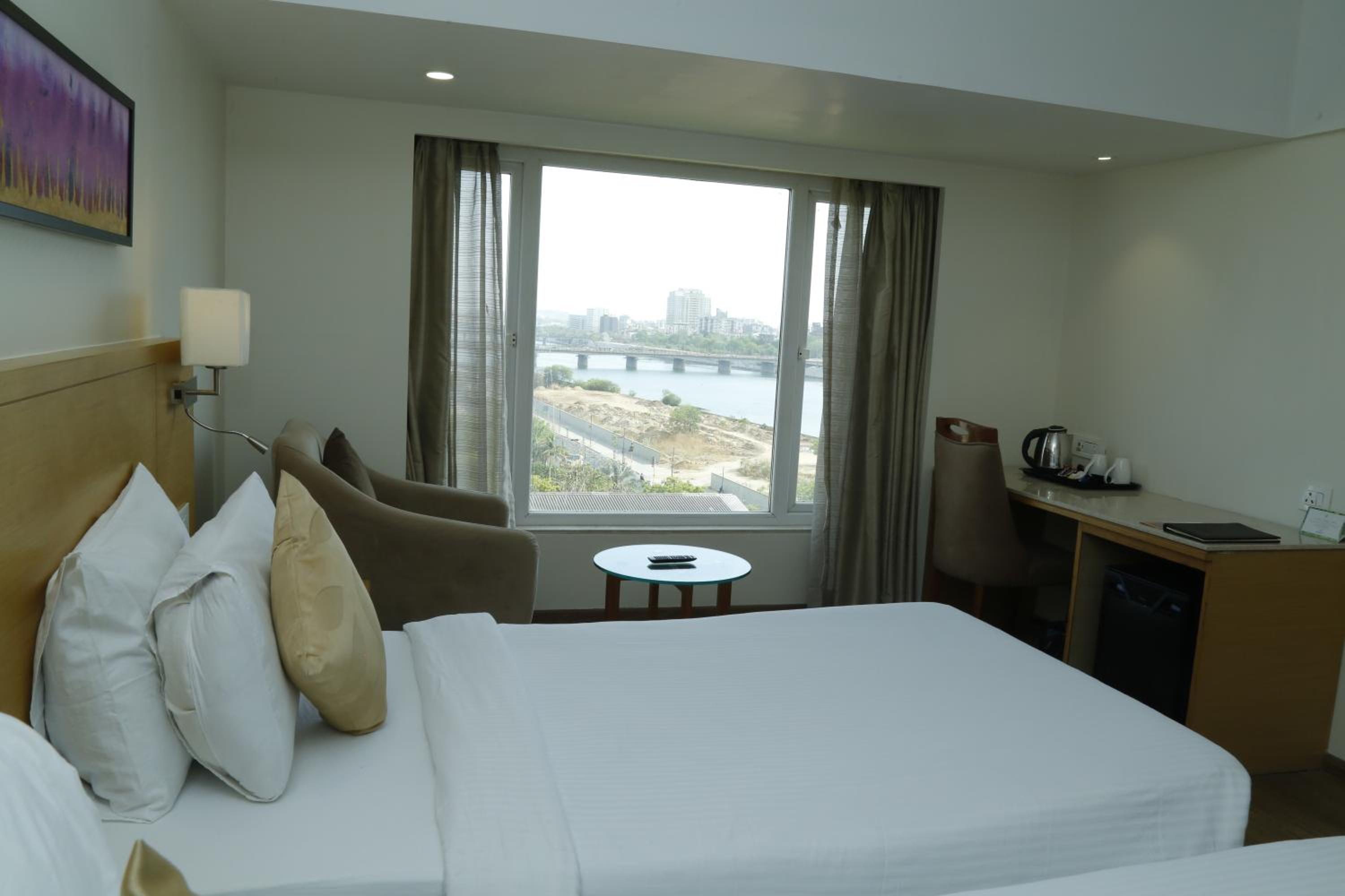 Superior Room - 2 Single Beds (15% discount on food and soft beverage) - Photo 5