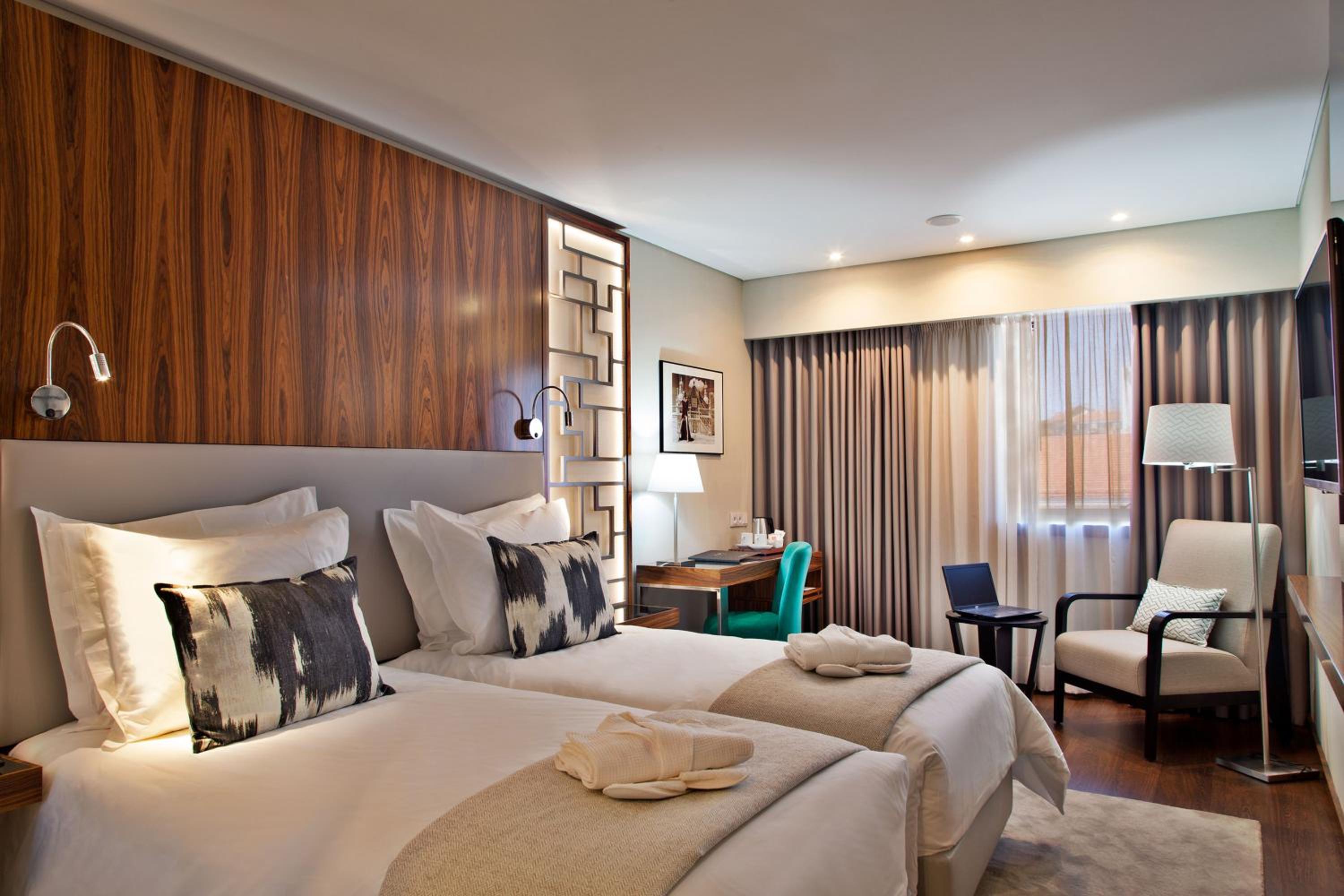 Available room