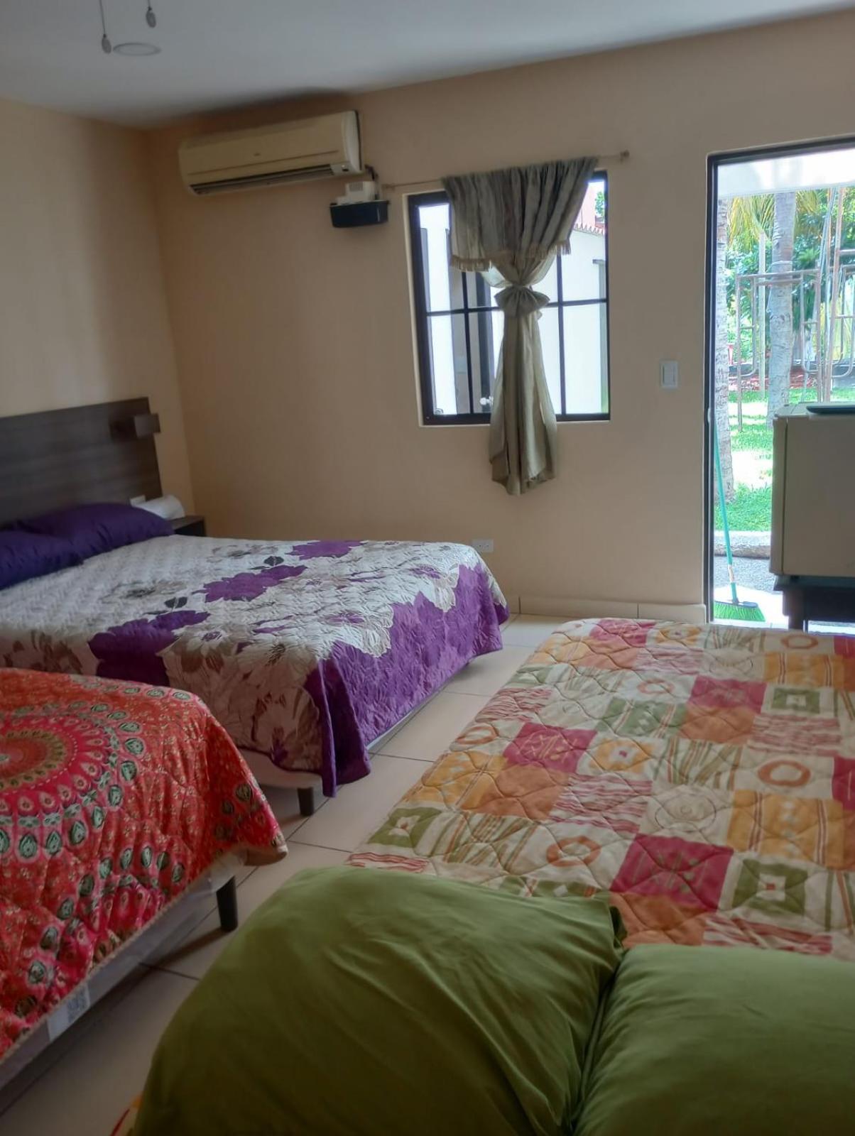 Triple Room with Private Bathroom photo 2