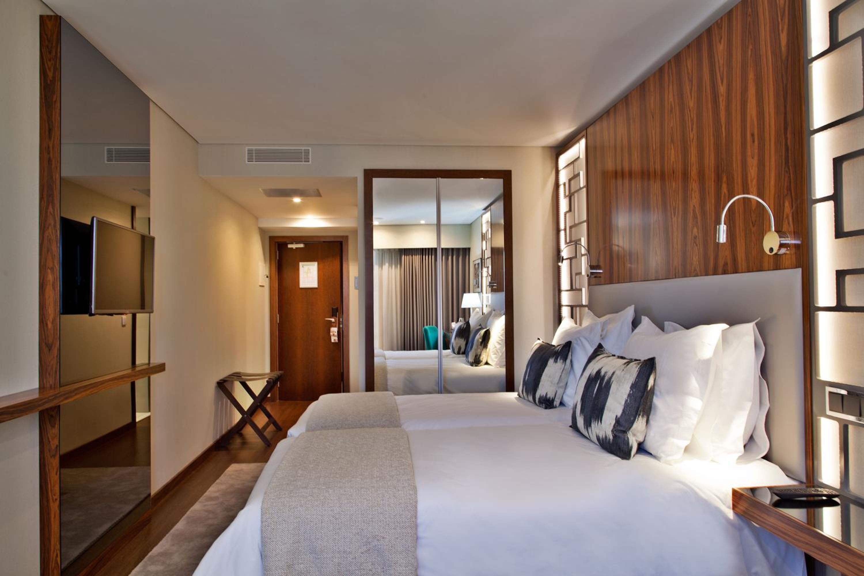Available room