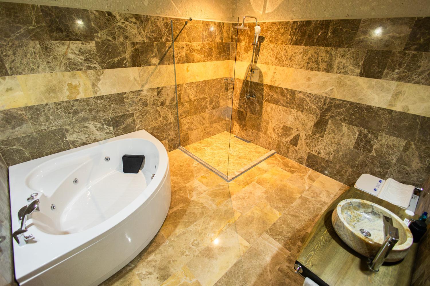 King Suite photo 2