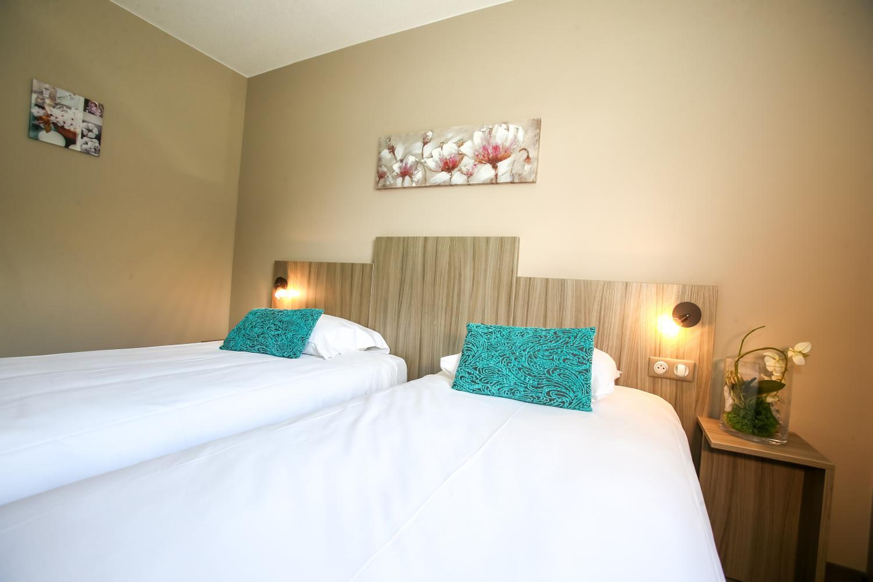 Superior Twin Room - Photo 5