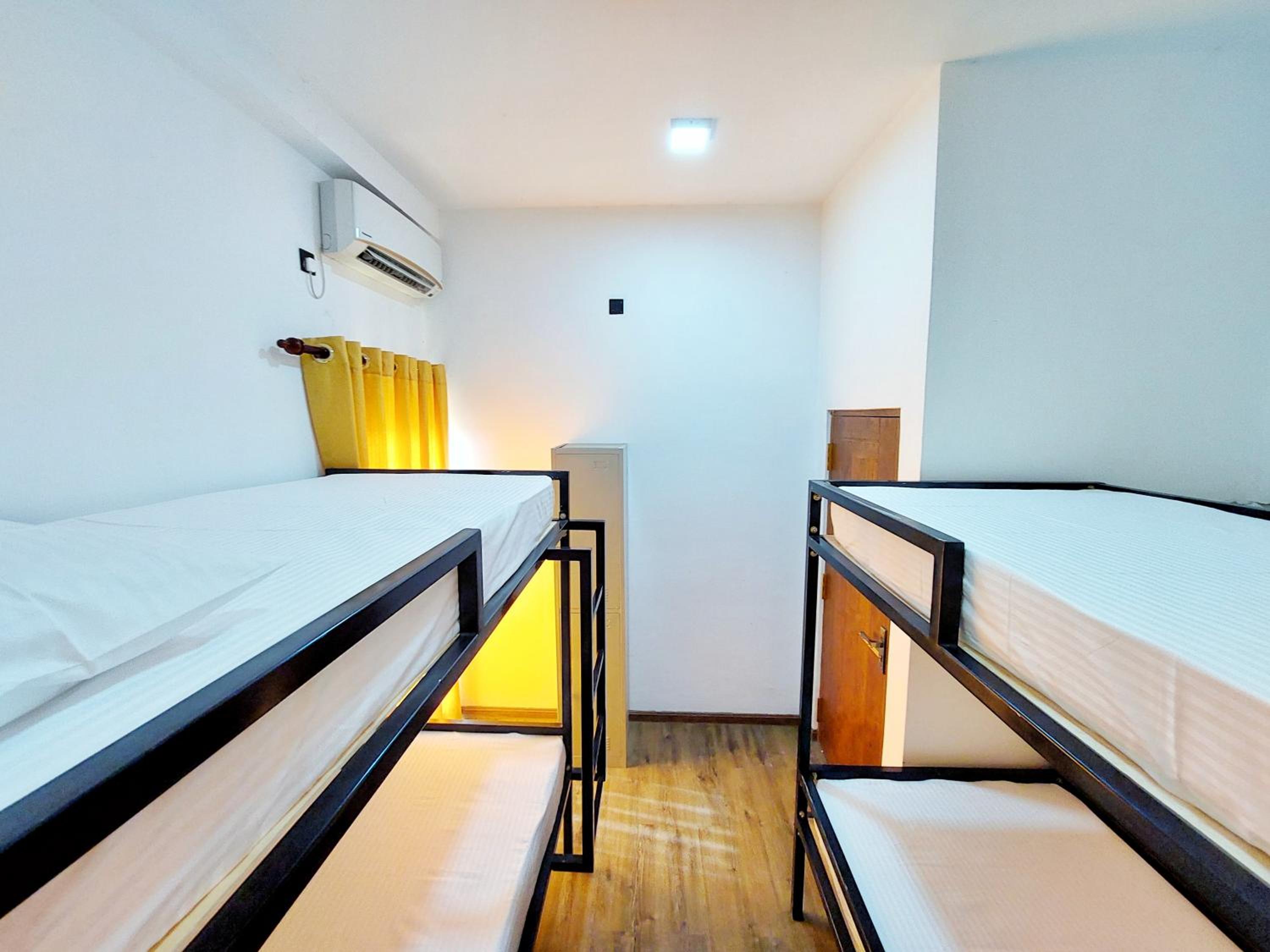 Bed in 6-Bed Mixed Dormitory Room photo 1