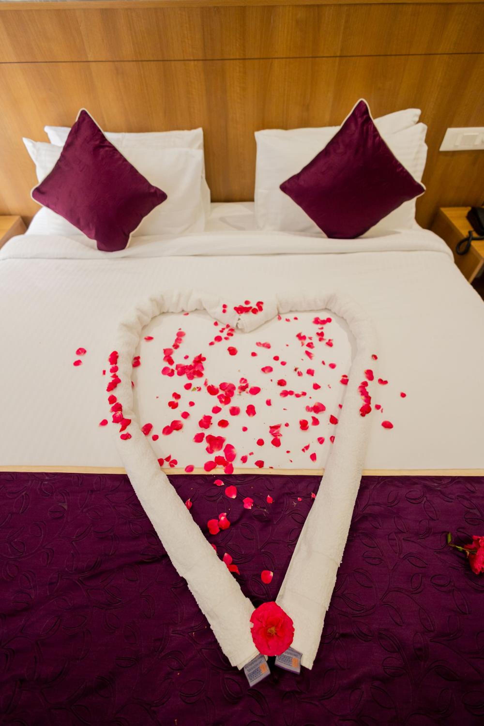 Deluxe Room - Photo 12