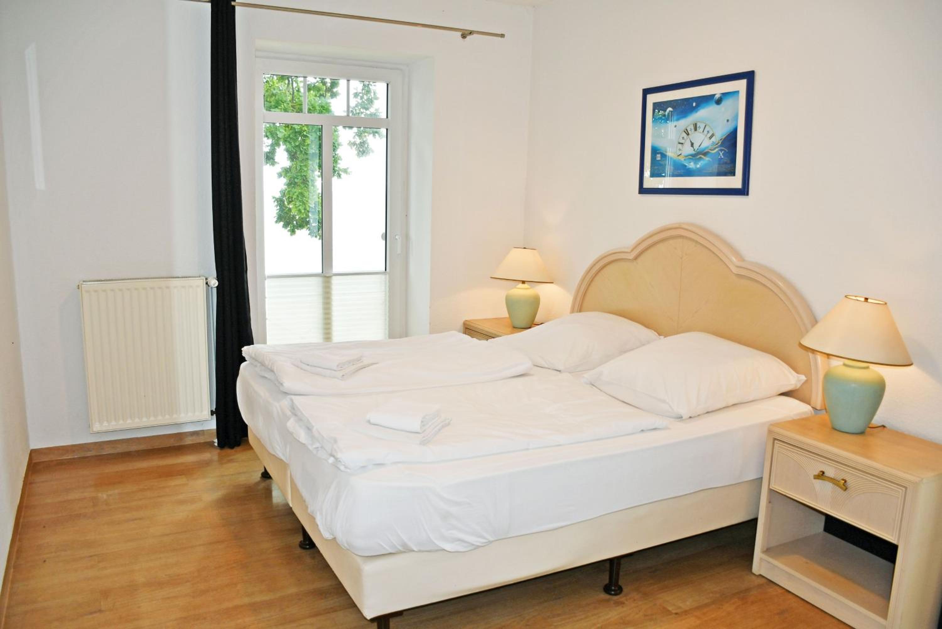 One-Bedroom Apartment with Balcony and Terrace