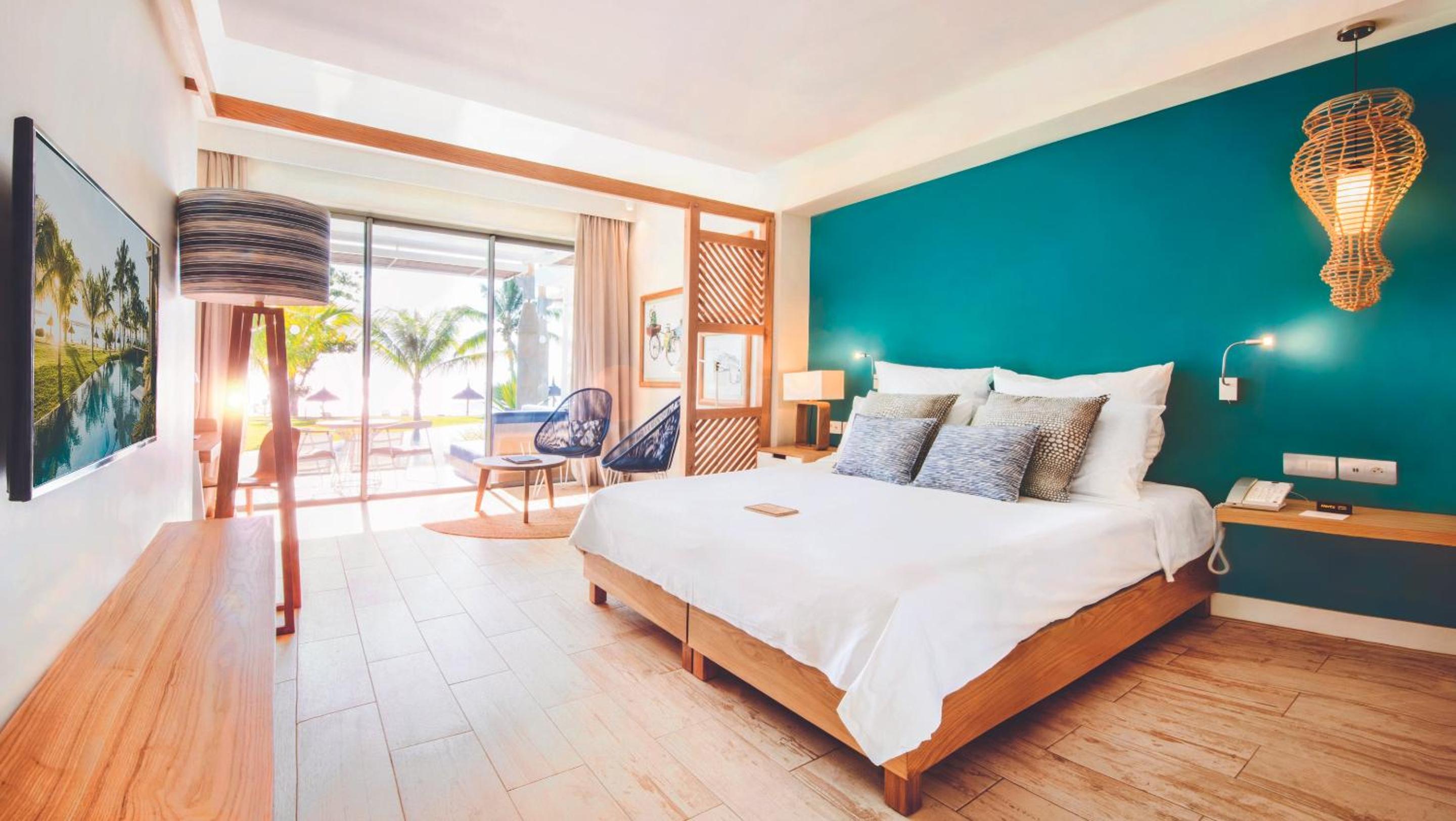Swim–Up Room (Adult only)