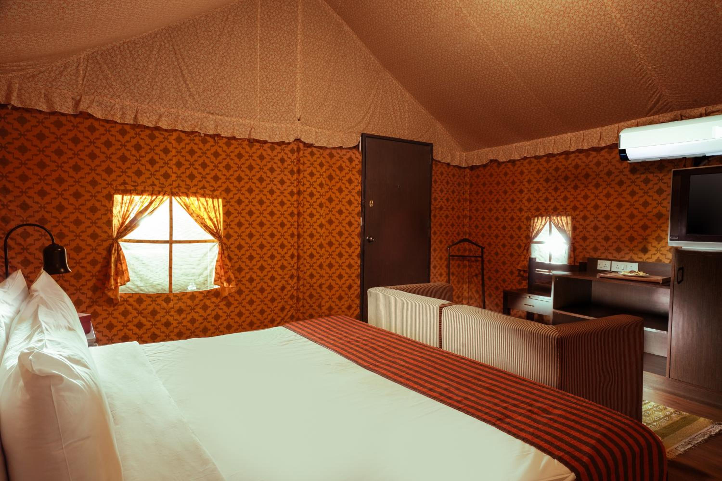 Deluxe Queen Room photo 3