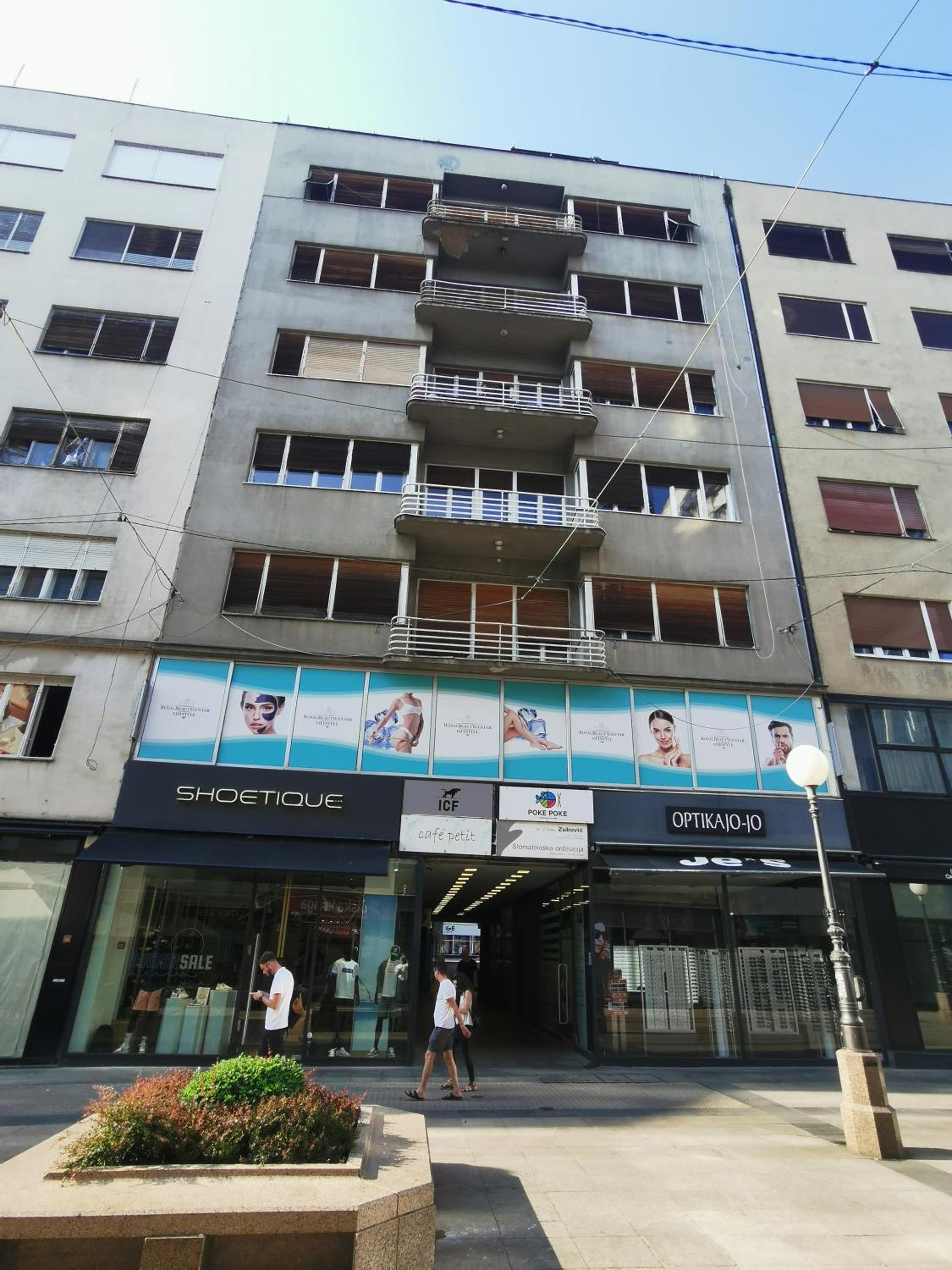 Suite - Photo 14