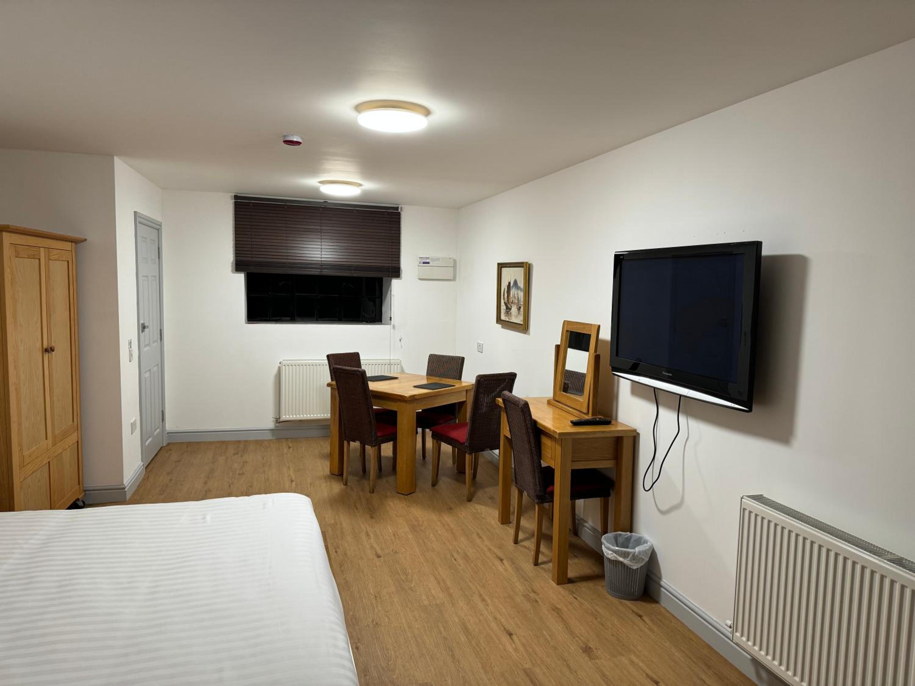 Three-Bedroom Apartment - Photo 1