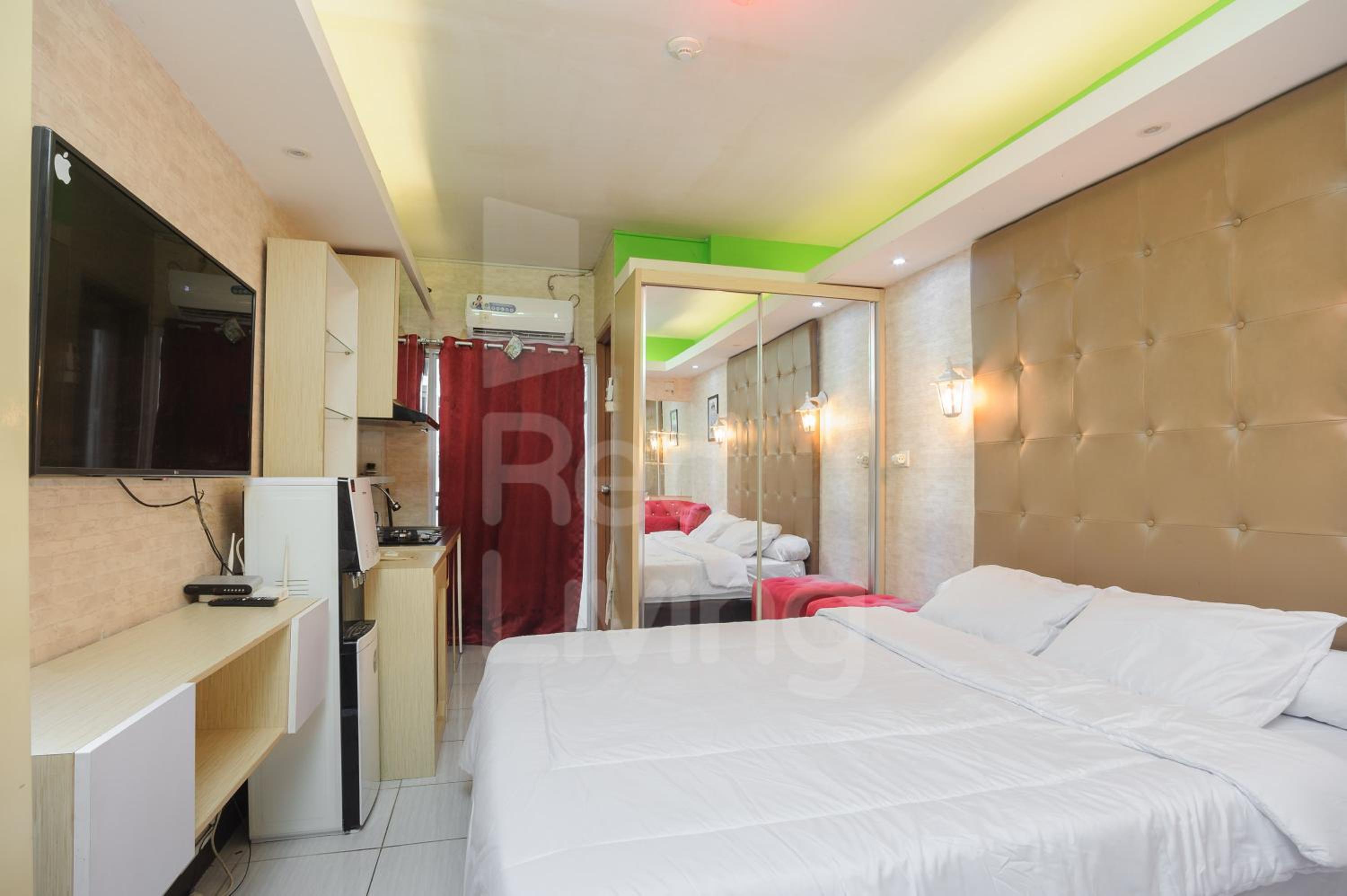 Studio Apartment photo 3