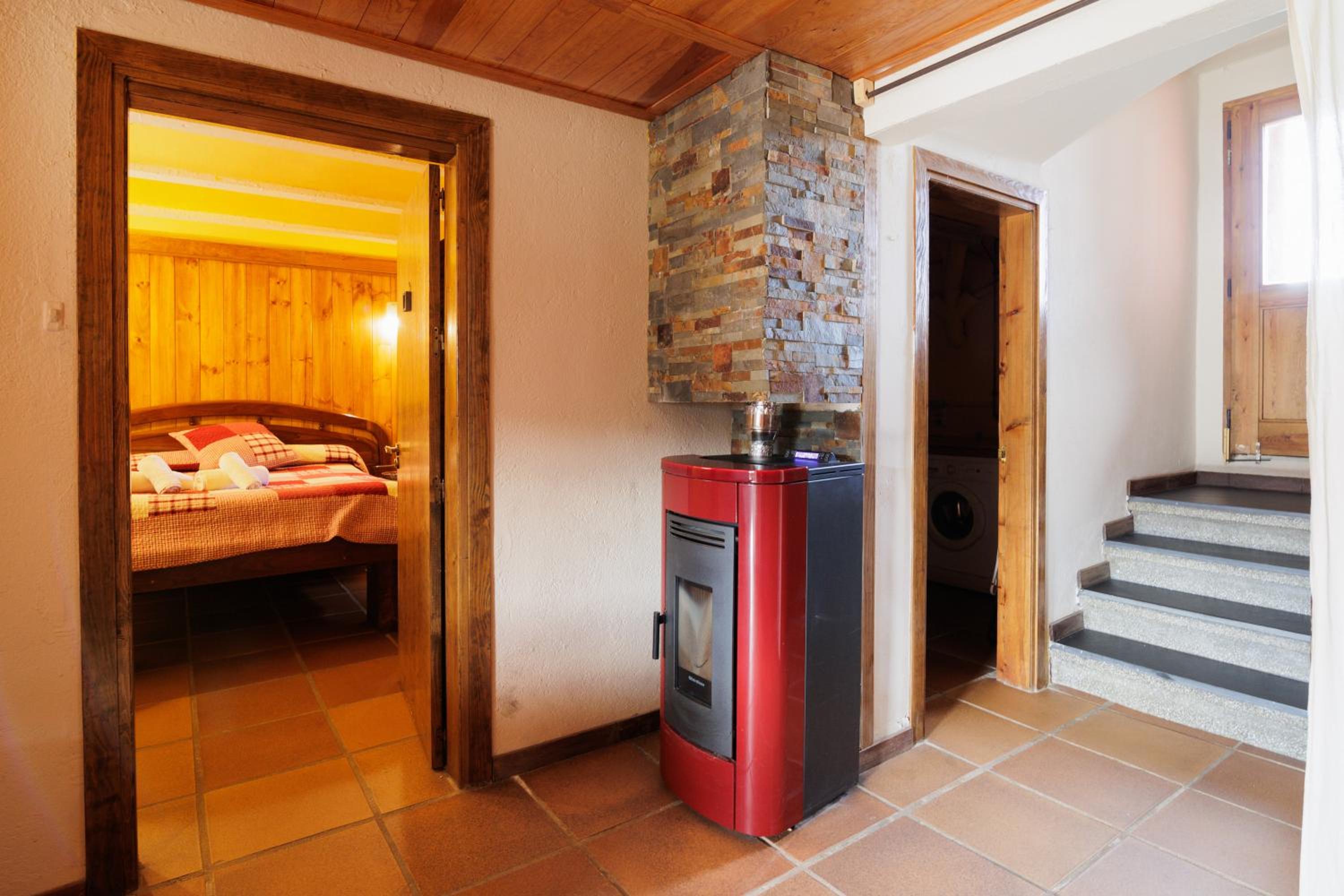 Three-Bedroom Chalet photo 2