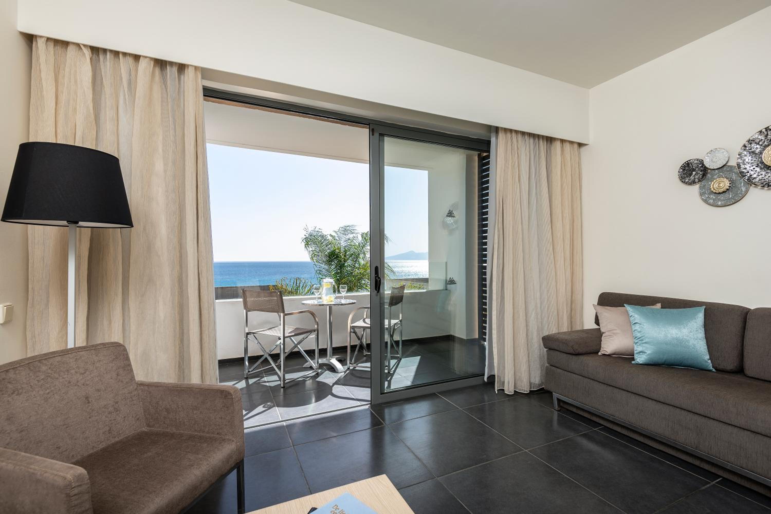Double Room Side Sea View photo 3