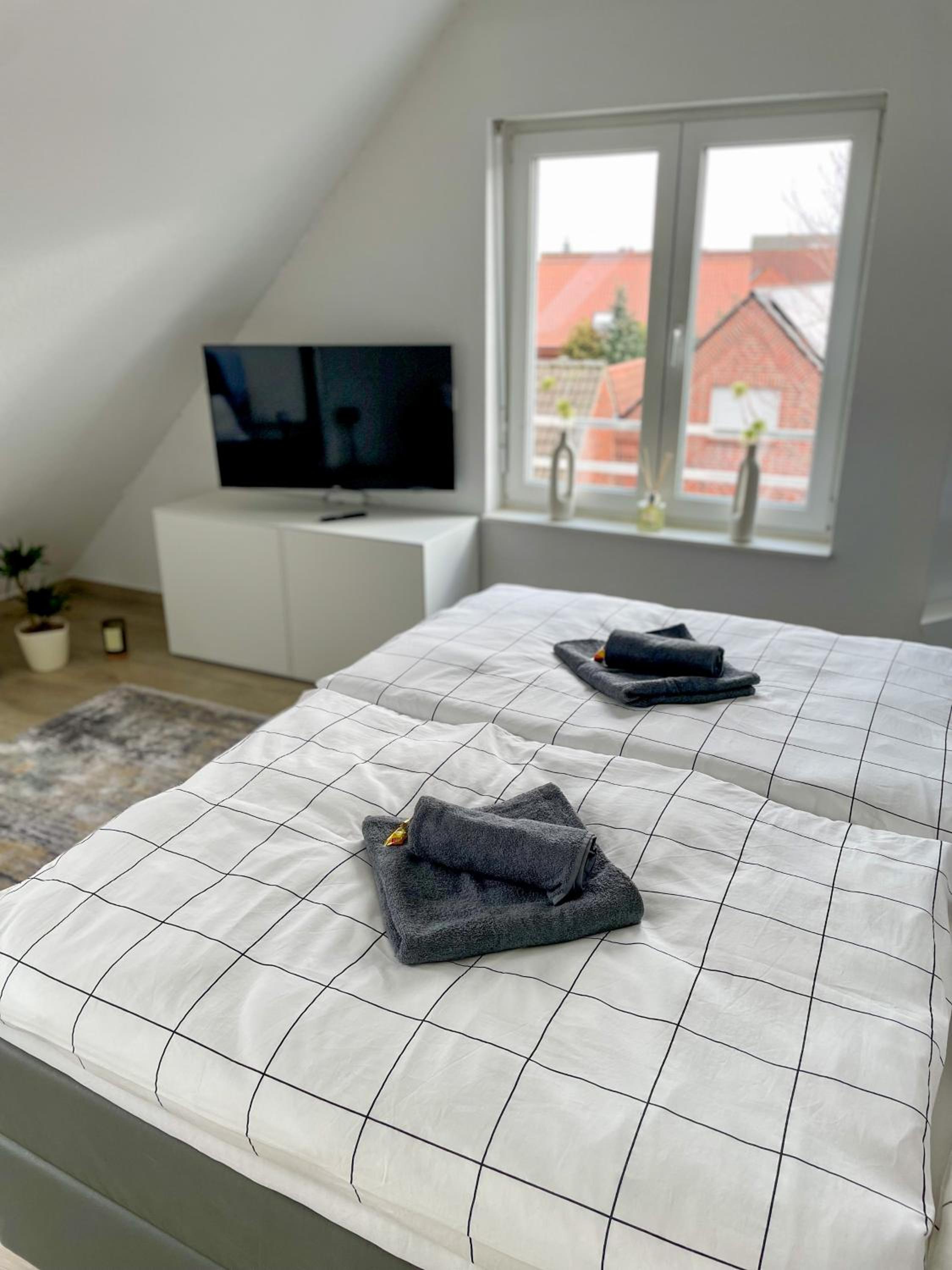 One-Bedroom Apartment photo 1