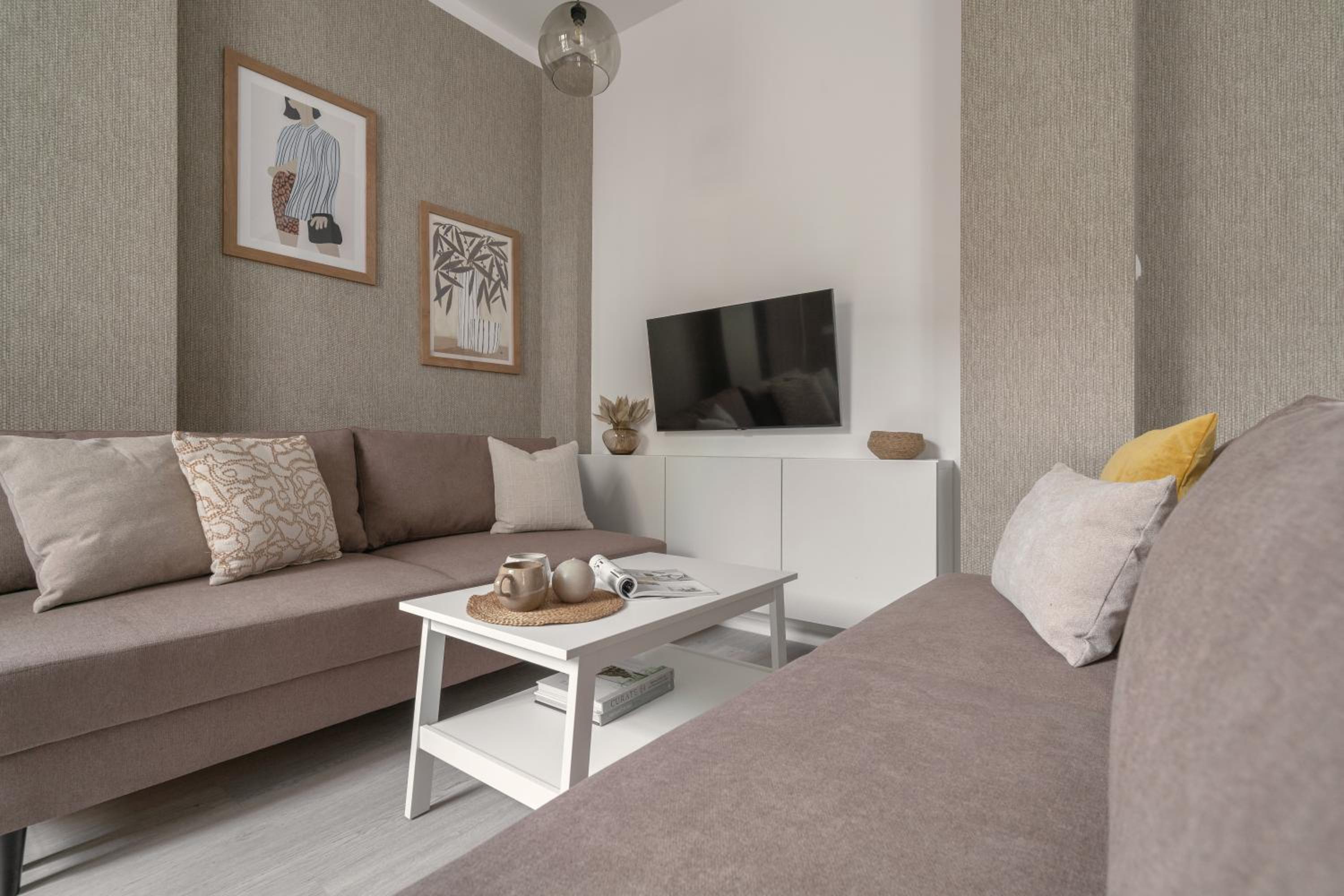 One-Bedroom Apartment