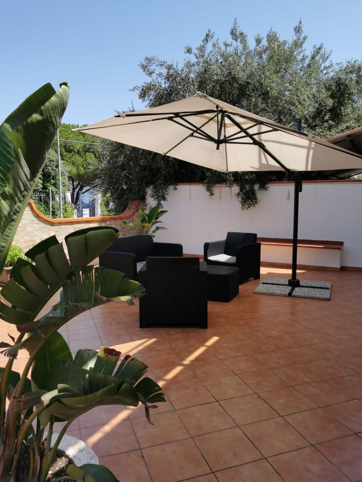 Villa photo 3