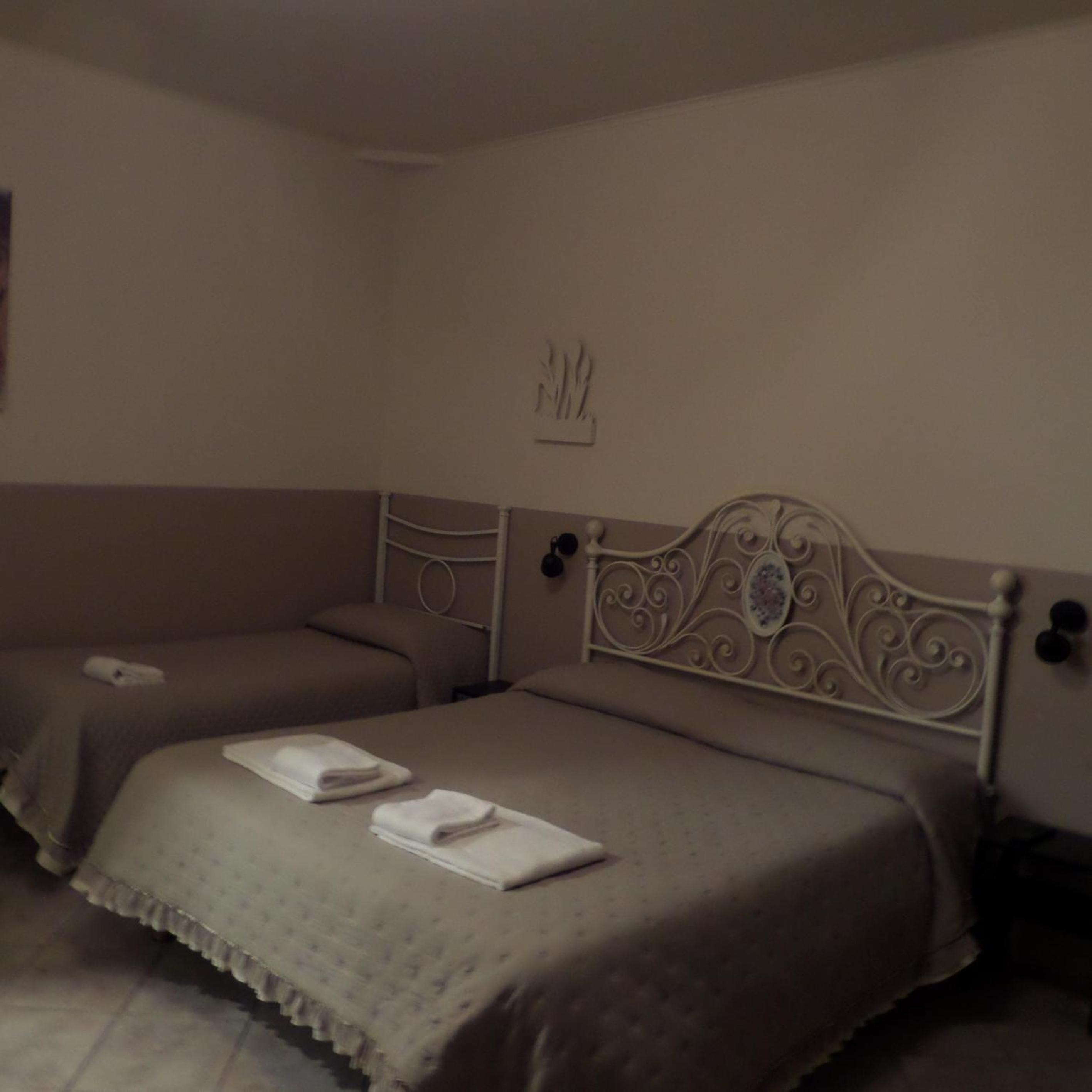 Family Room with Private Bathroom - Photo 1
