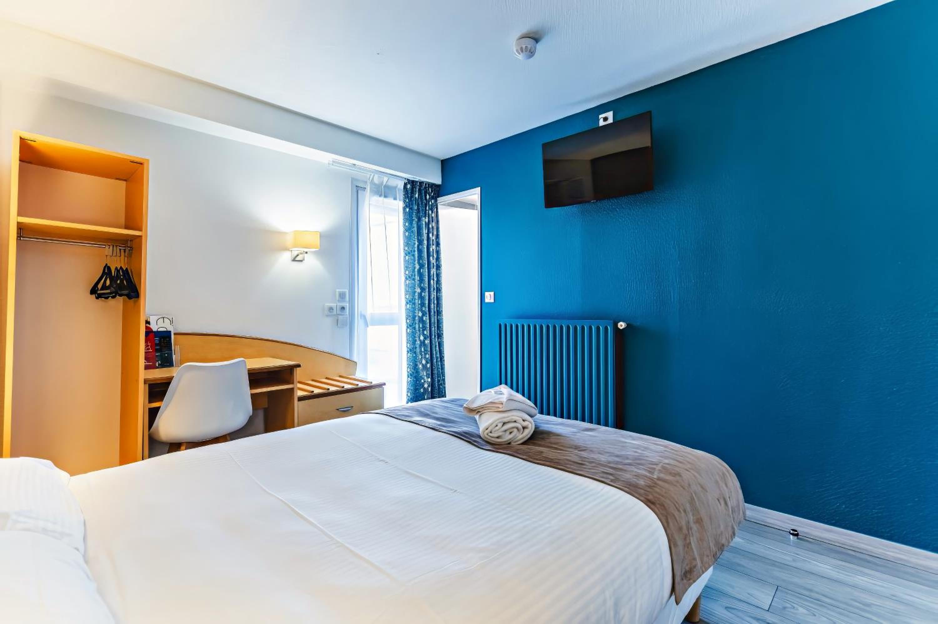 Double Room - Photo 3
