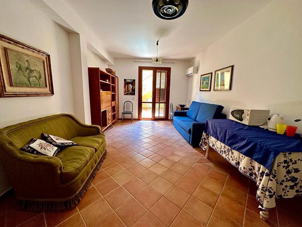 Deluxe Double Room with Extra Bed