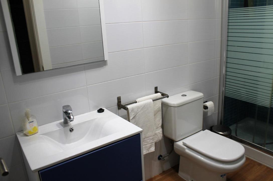 Three-Bedroom House photo 2