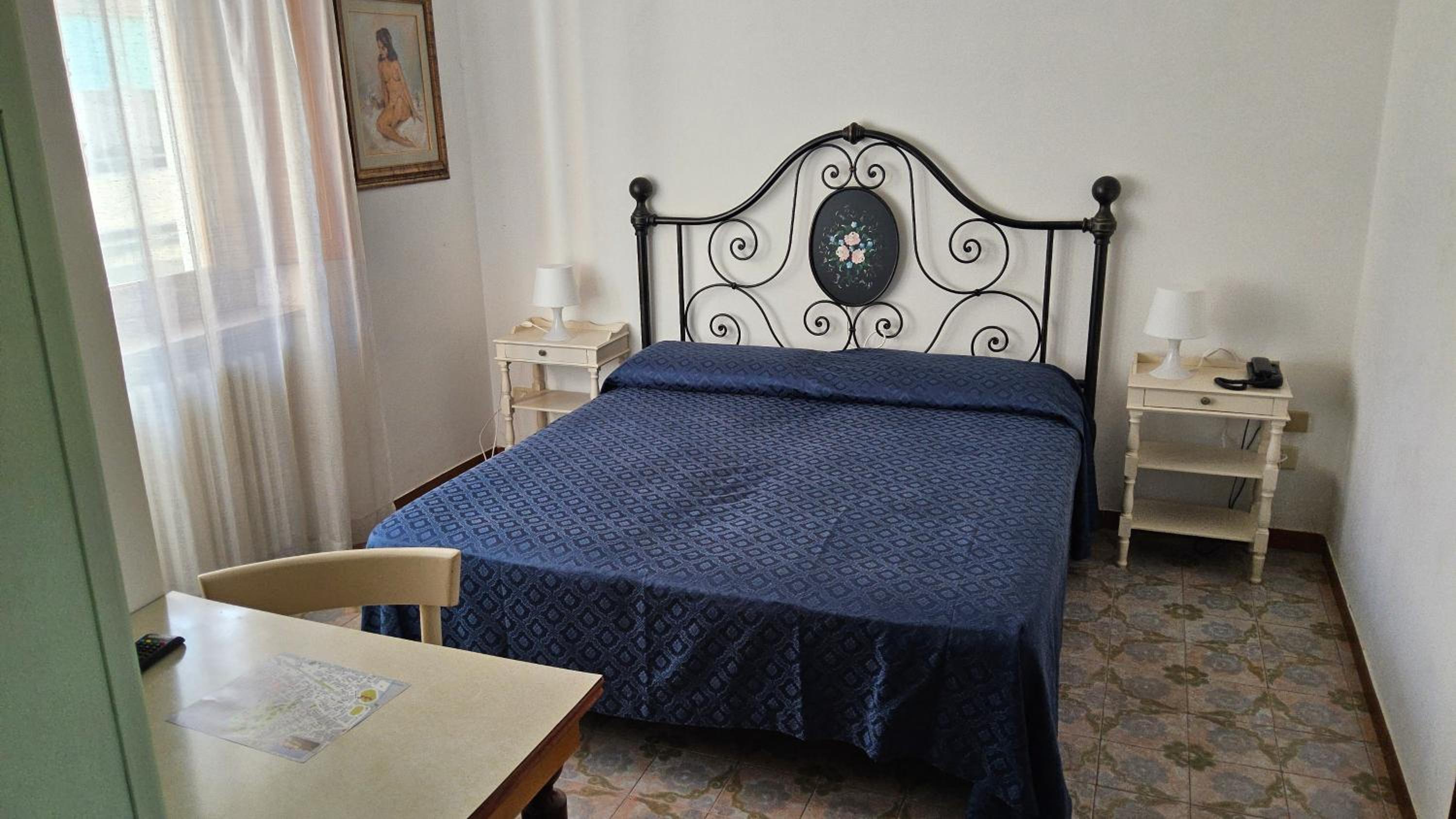 Double Room - Photo 34