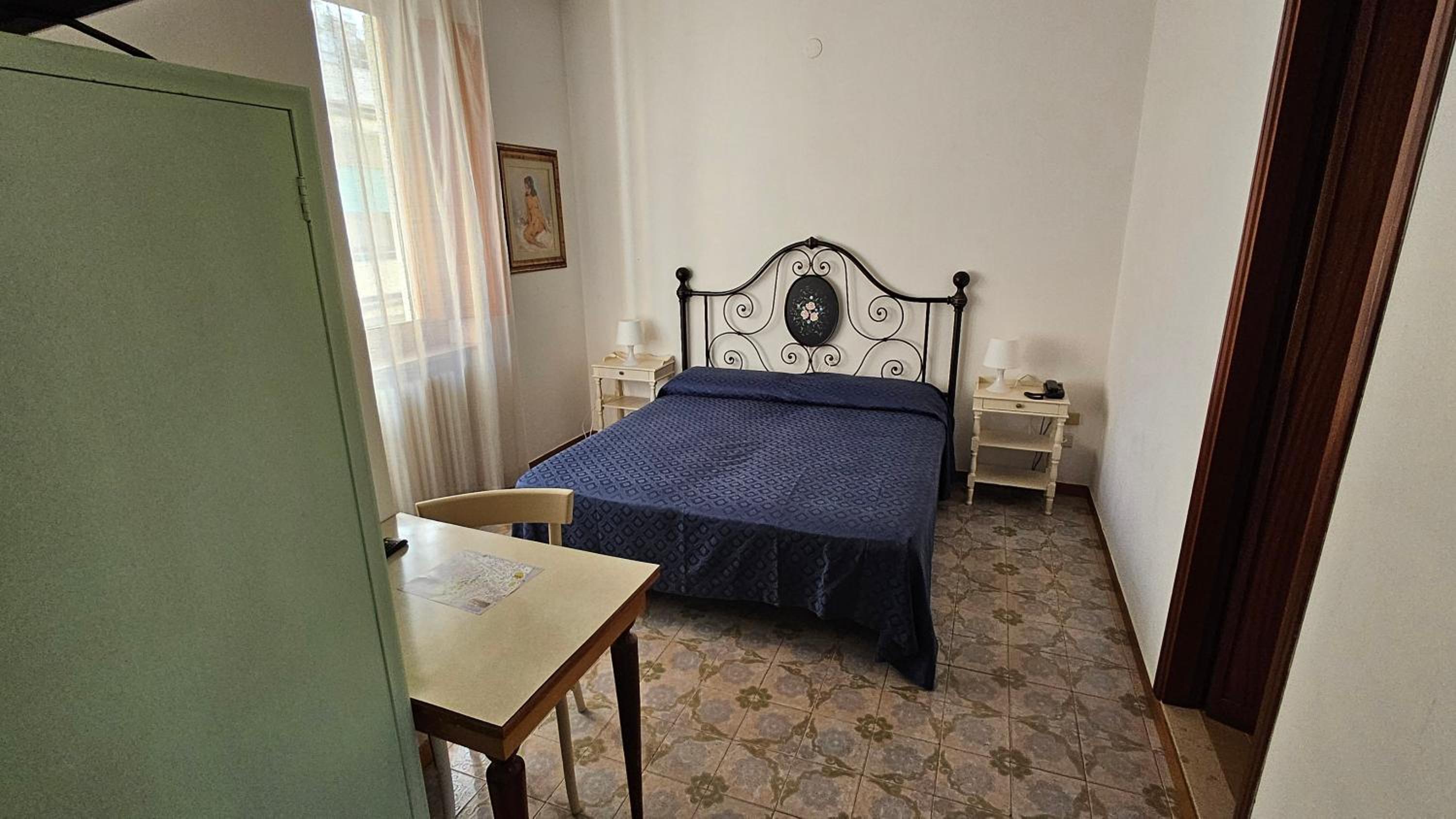 Double Room - Photo 36